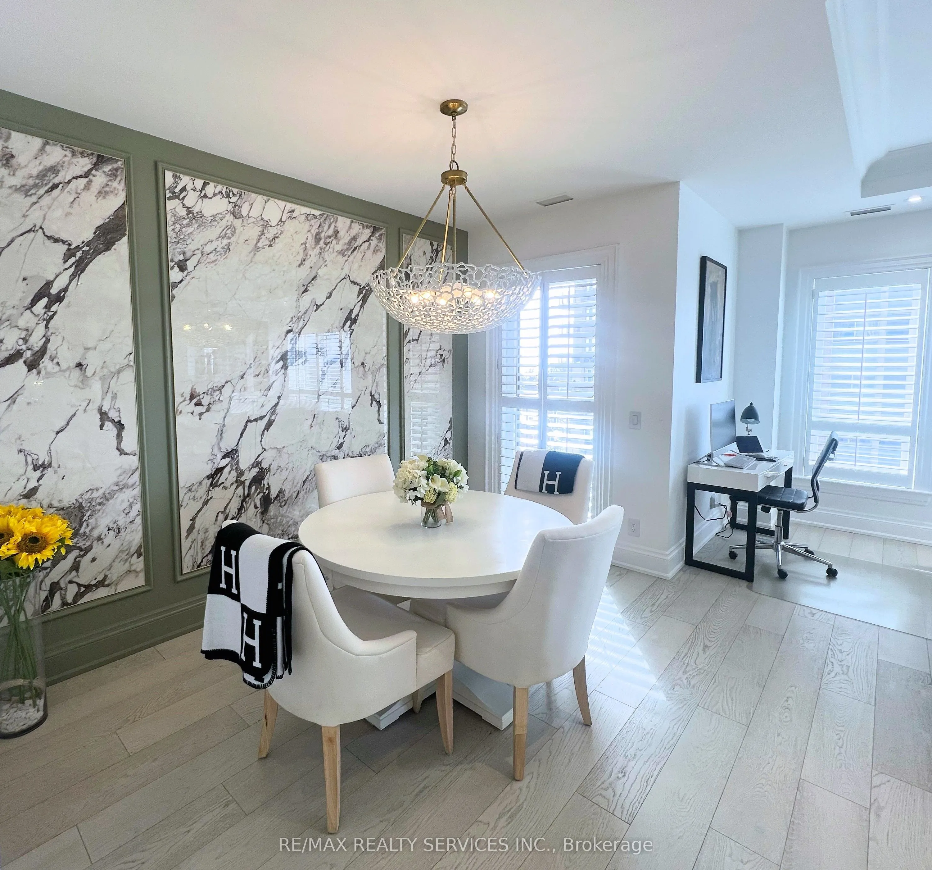 111 Forsythe Street, #1003