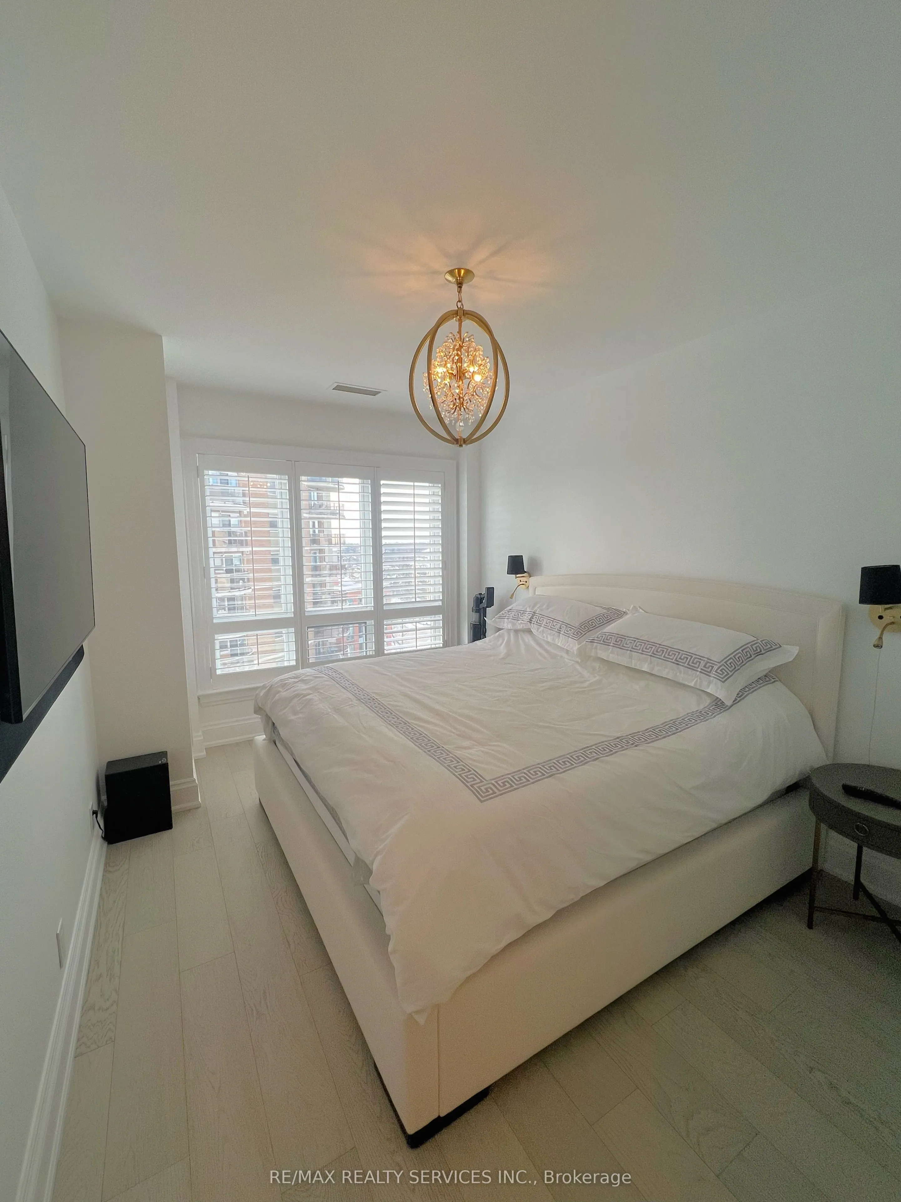 111 Forsythe Street, #1003