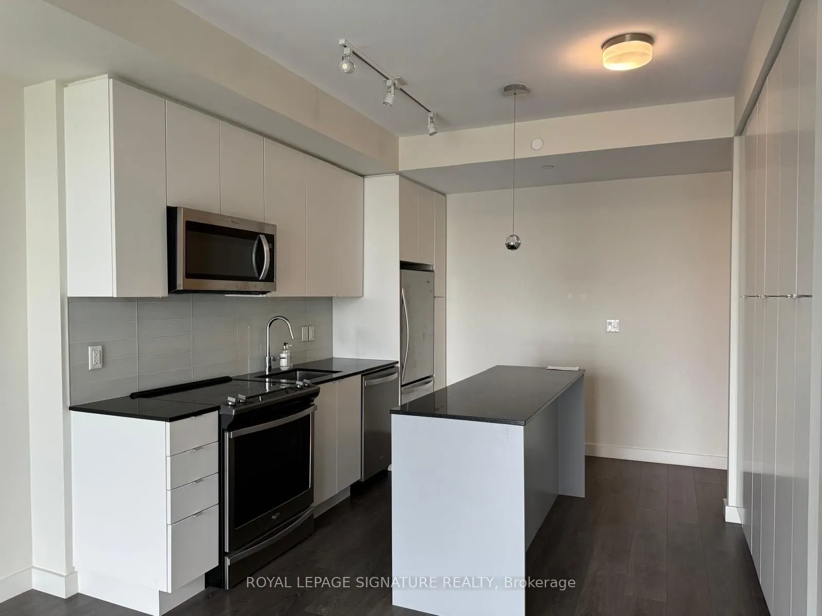 210 Sabina Drive, #320