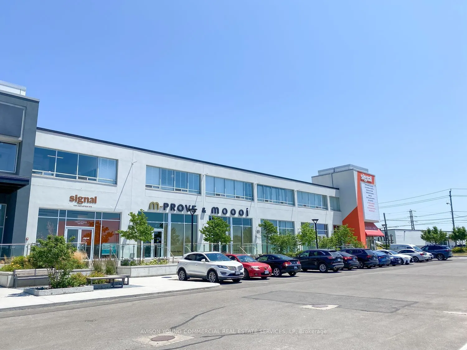 1400 Castlefield Avenue, #101