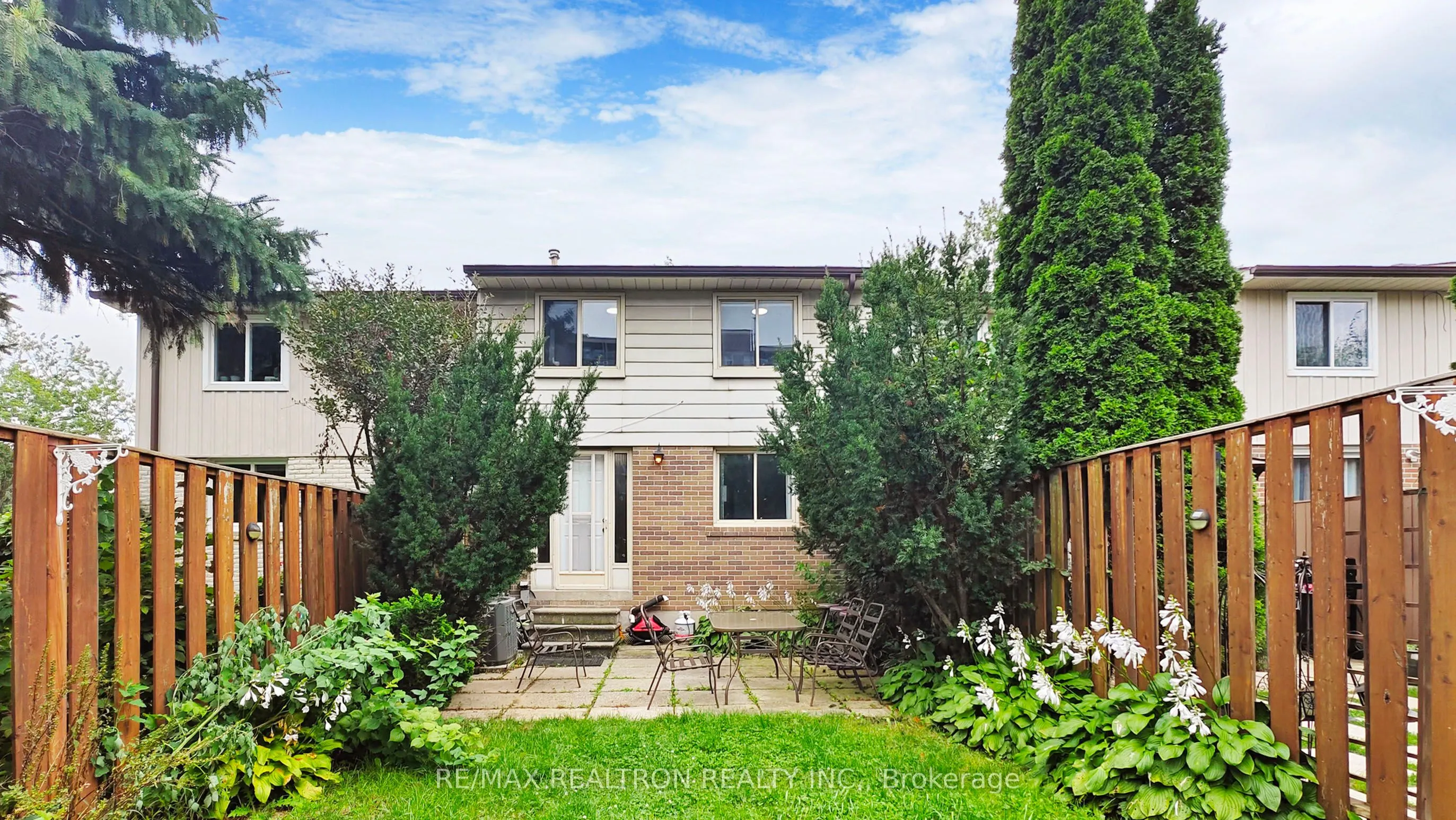 1894 Kirkwall Crescent, #20