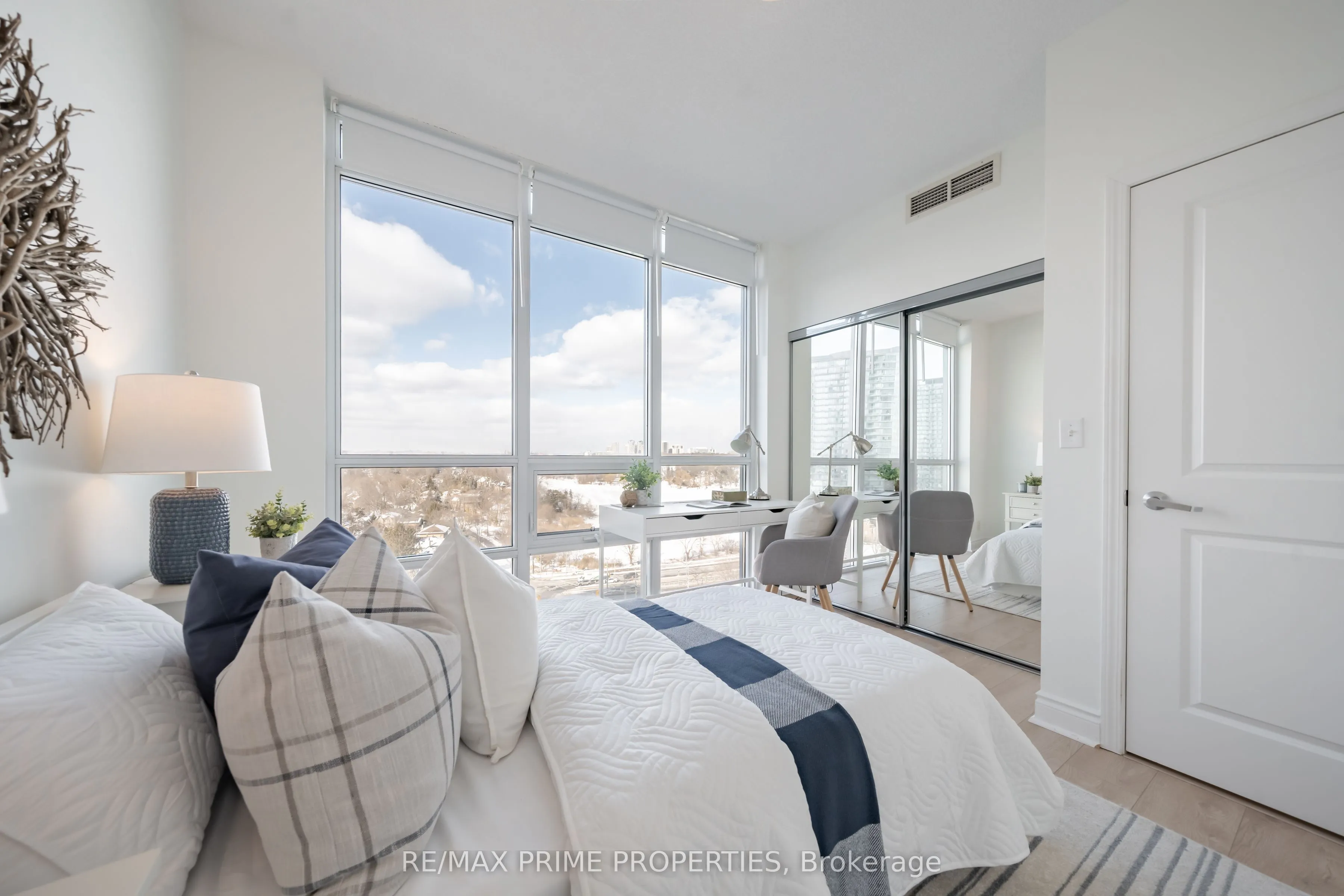 1900 Lake Shore Boulevard W, #1407
