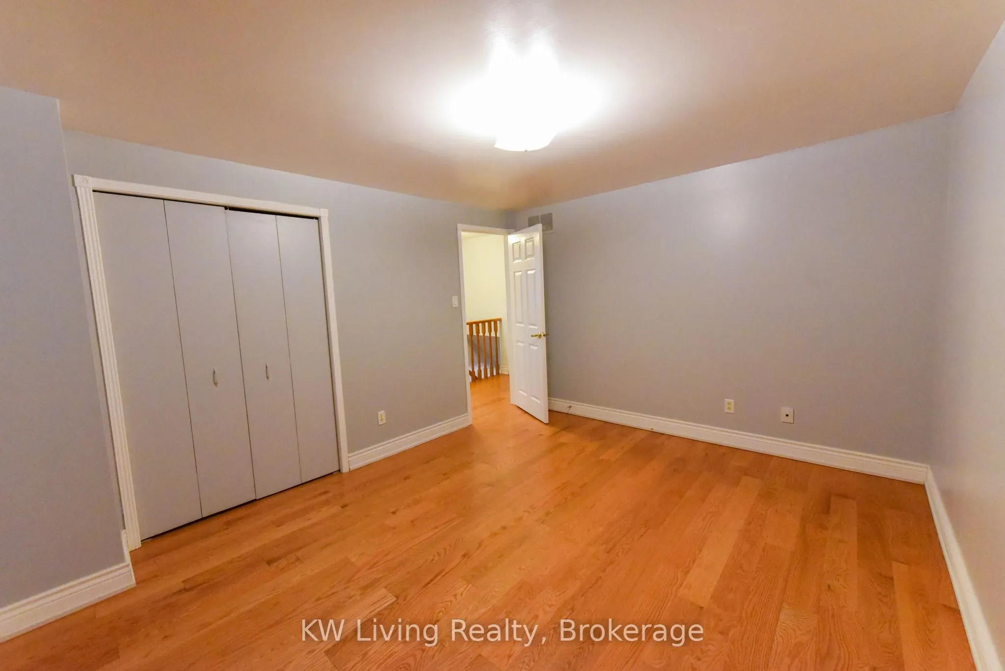 718 Eaglemount Crescent