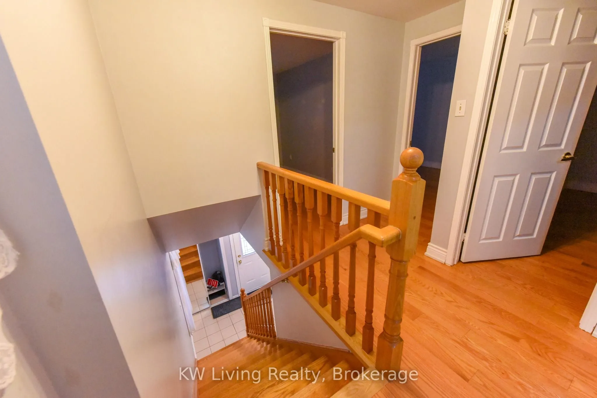 718 Eaglemount Crescent