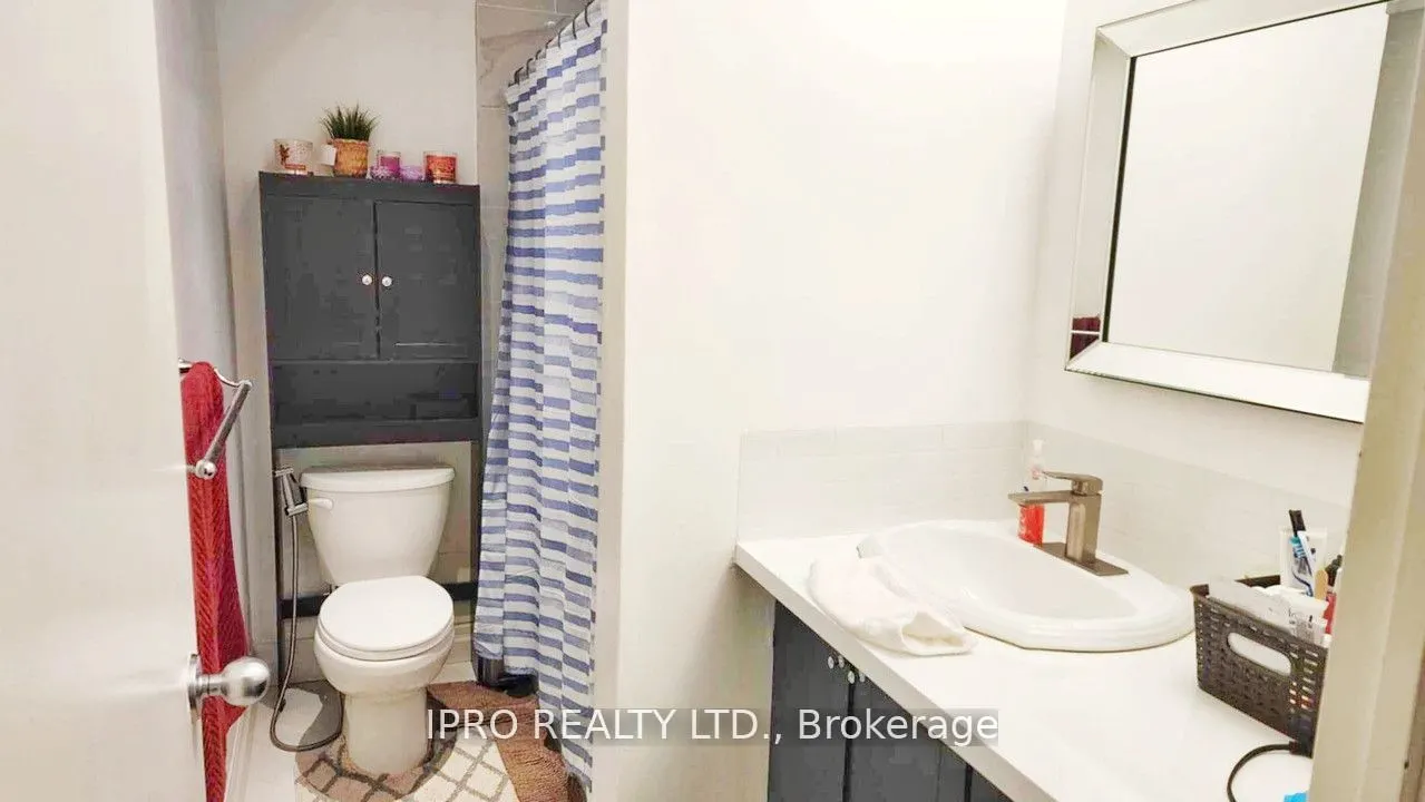 1000 Cedarglen Gate, #520