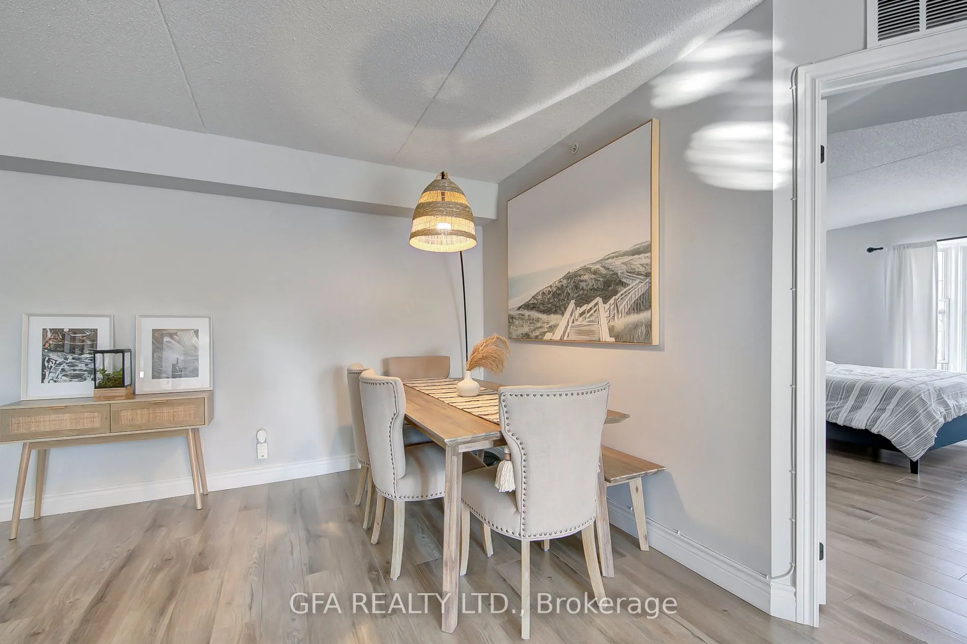 1451 Walkers Line, #201