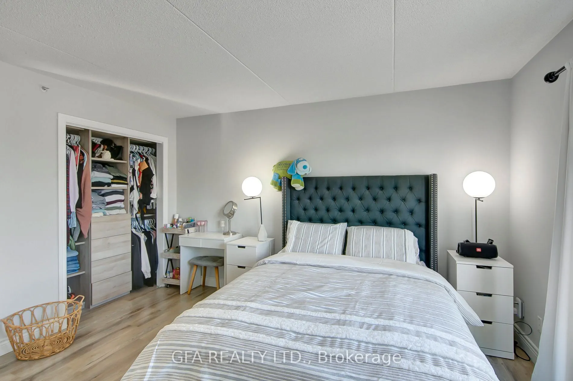 1451 Walkers Line, #201
