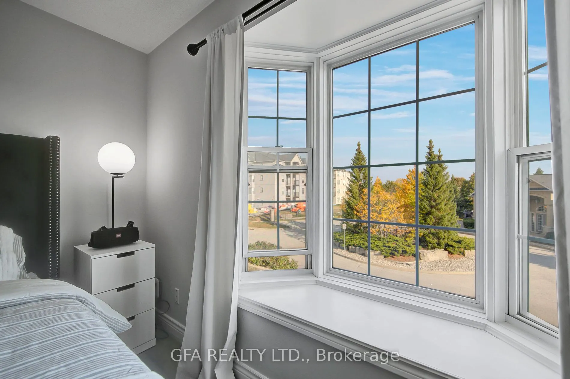 1451 Walkers Line, #201