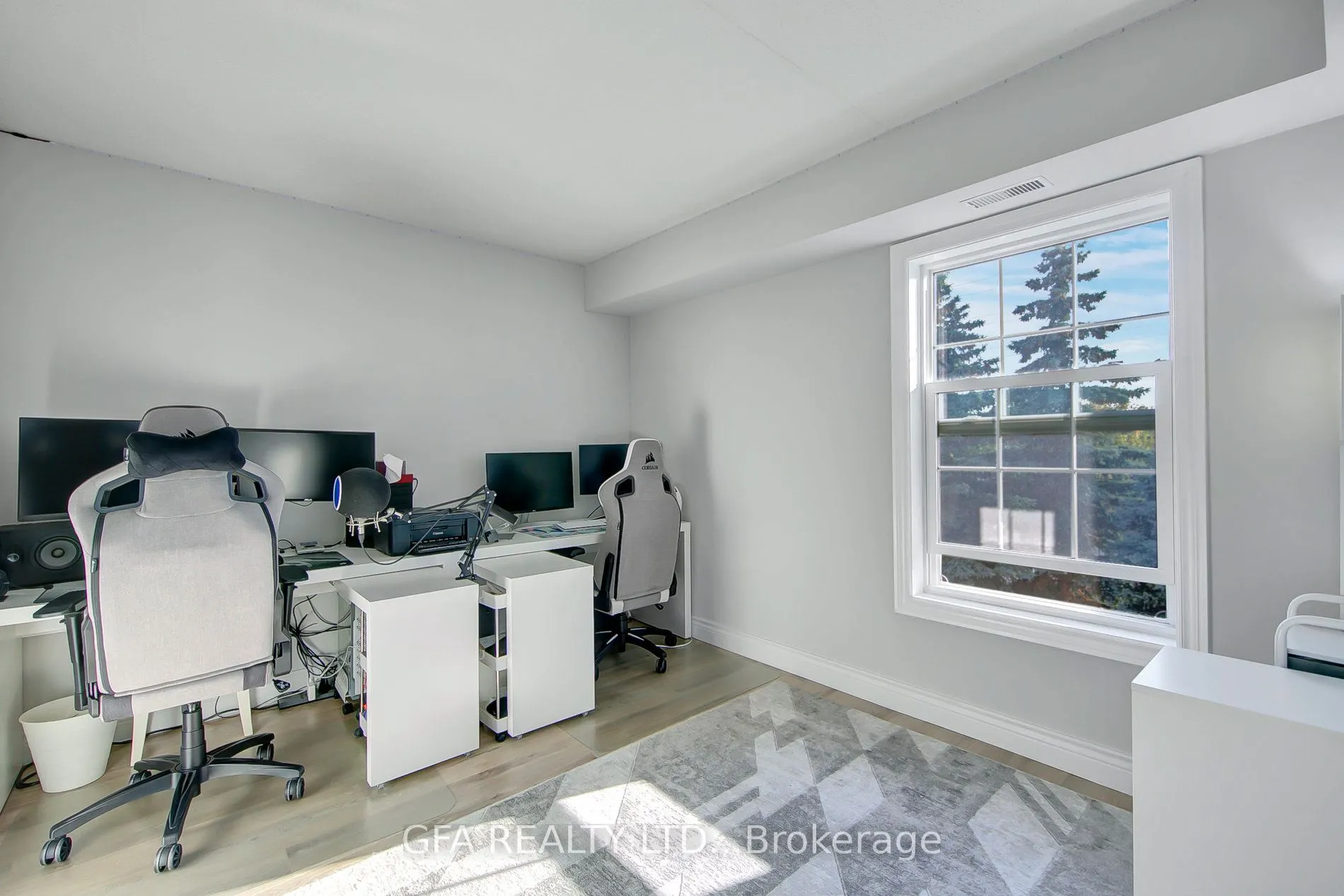 1451 Walkers Line, #201