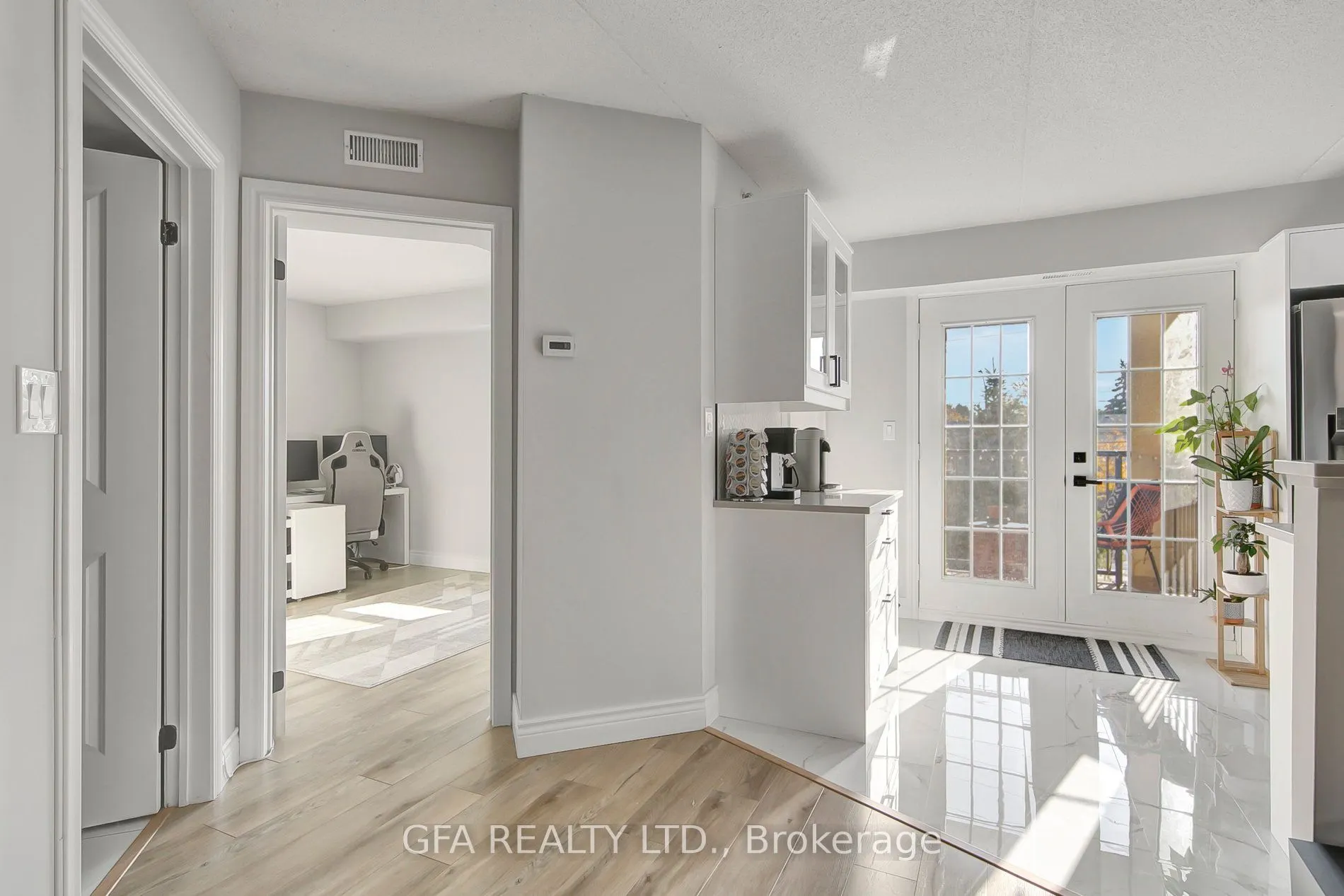 1451 Walkers Line, #201