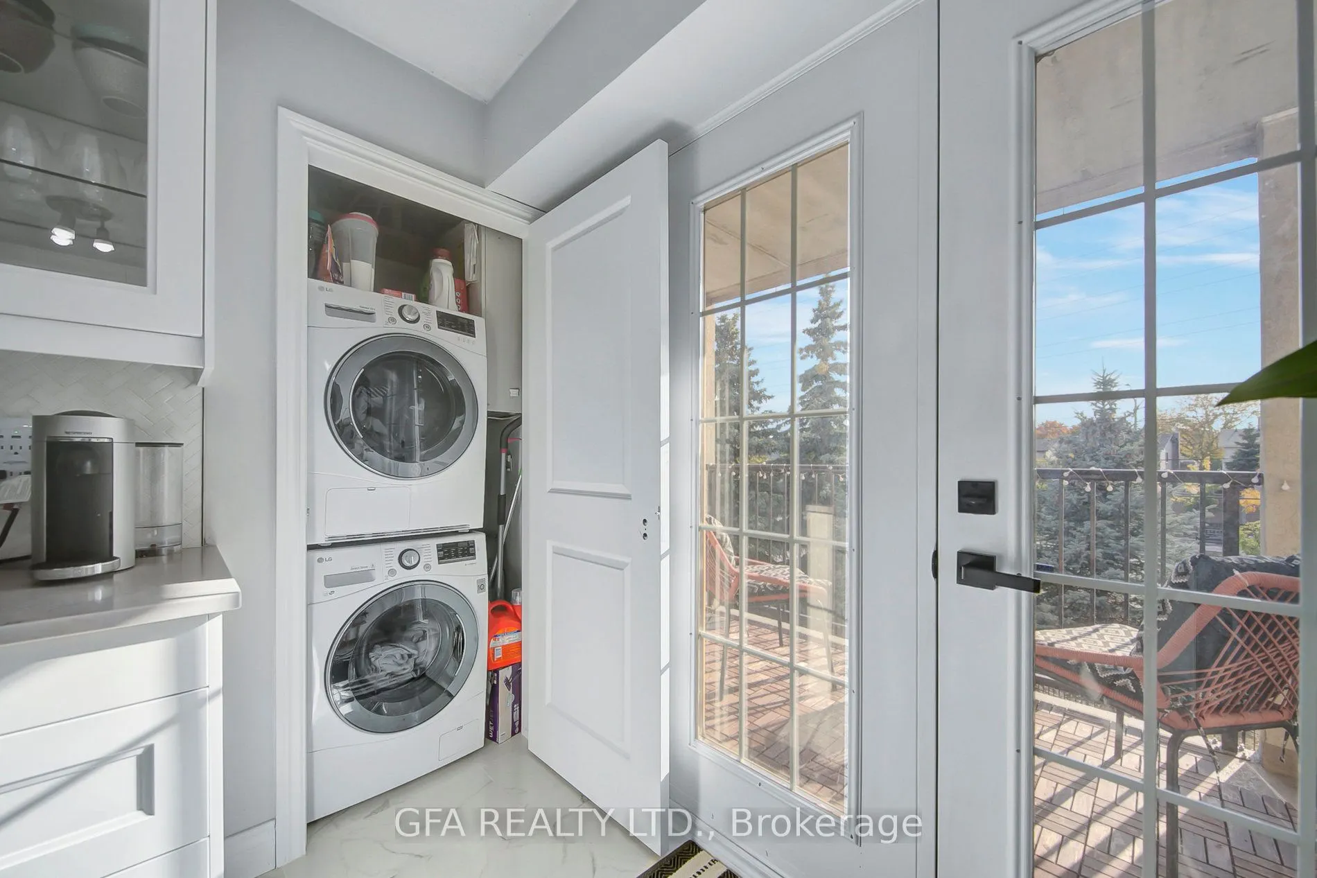 1451 Walkers Line, #201