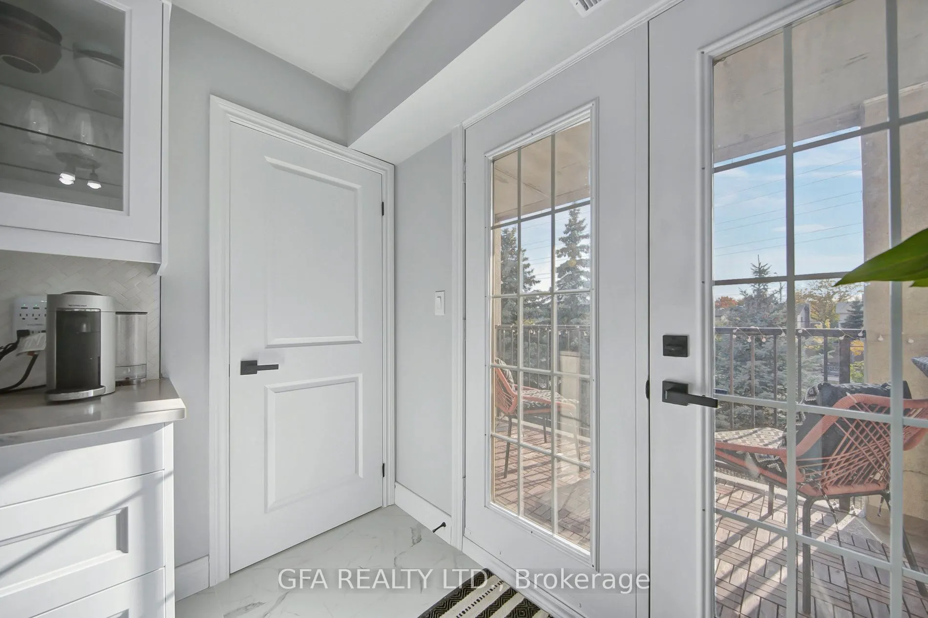 1451 Walkers Line, #201