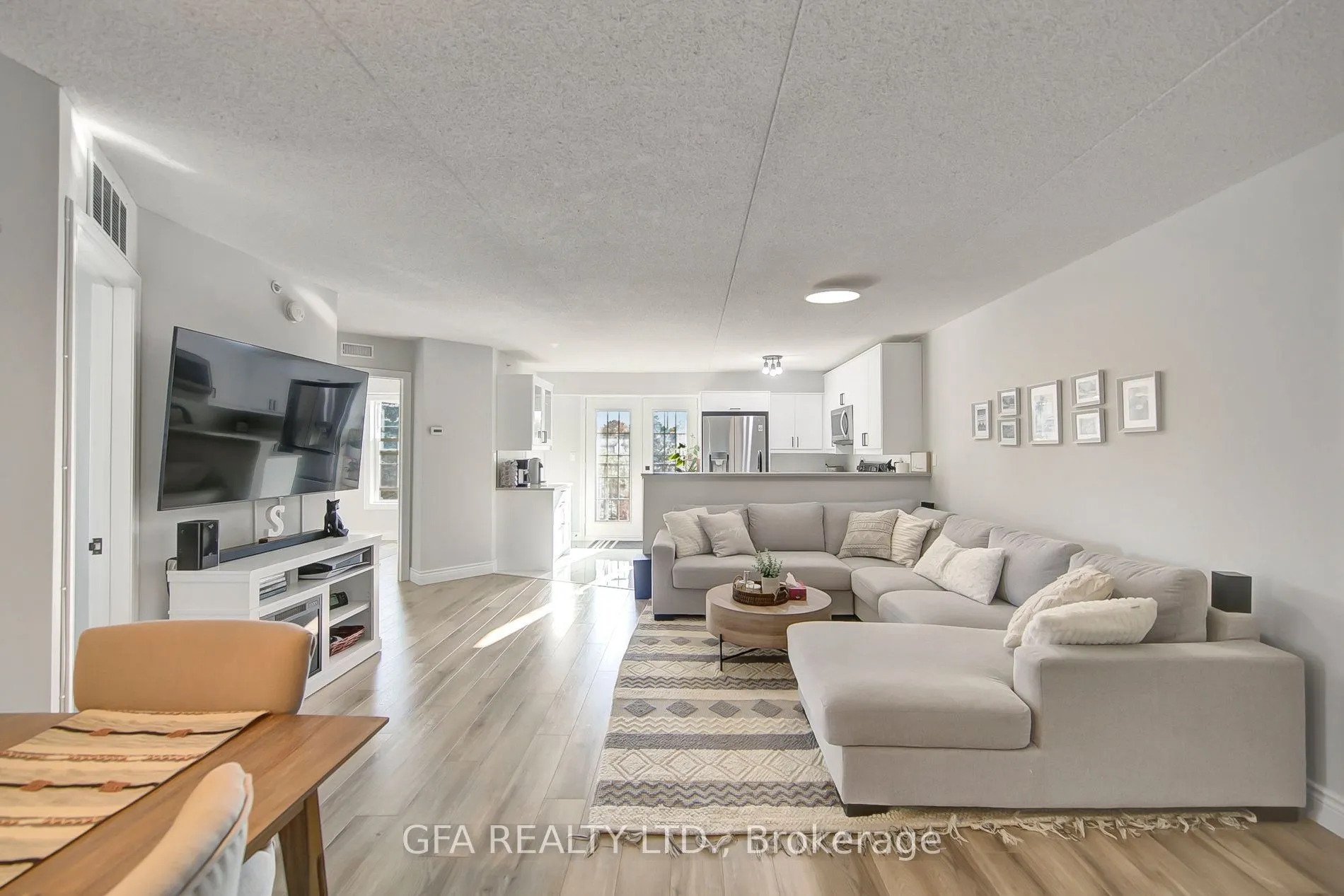 1451 Walkers Line, #201
