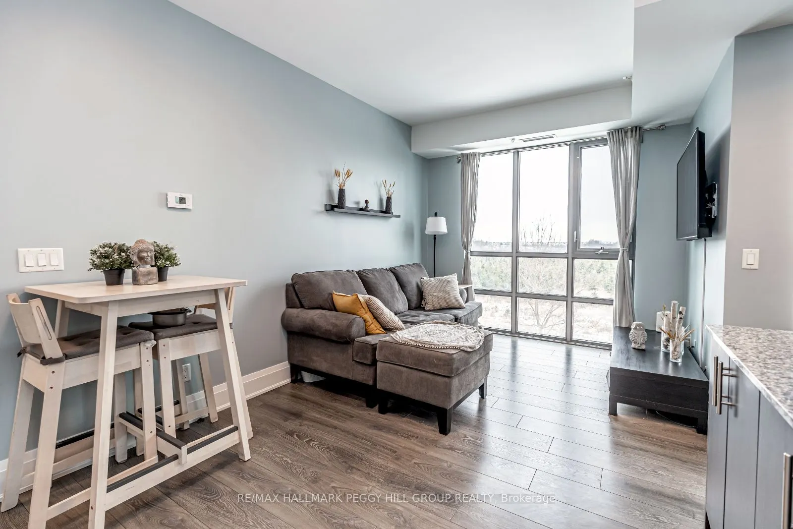 45 Yorkland Boulevard, #206