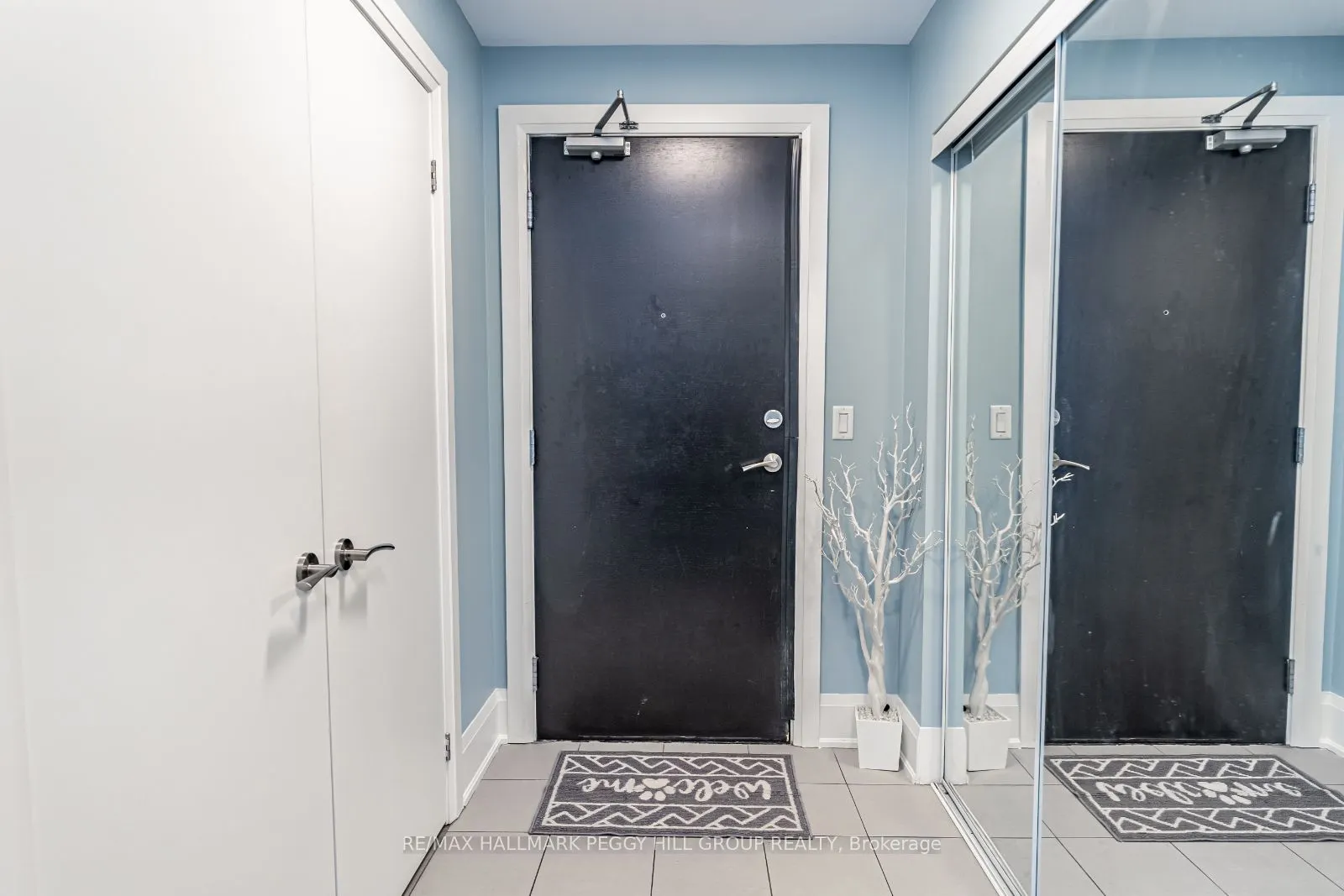 45 Yorkland Boulevard, #206