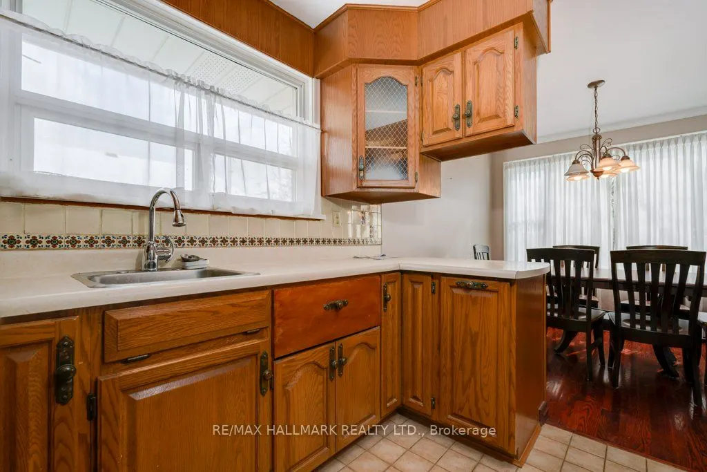 1 Marblehead Road