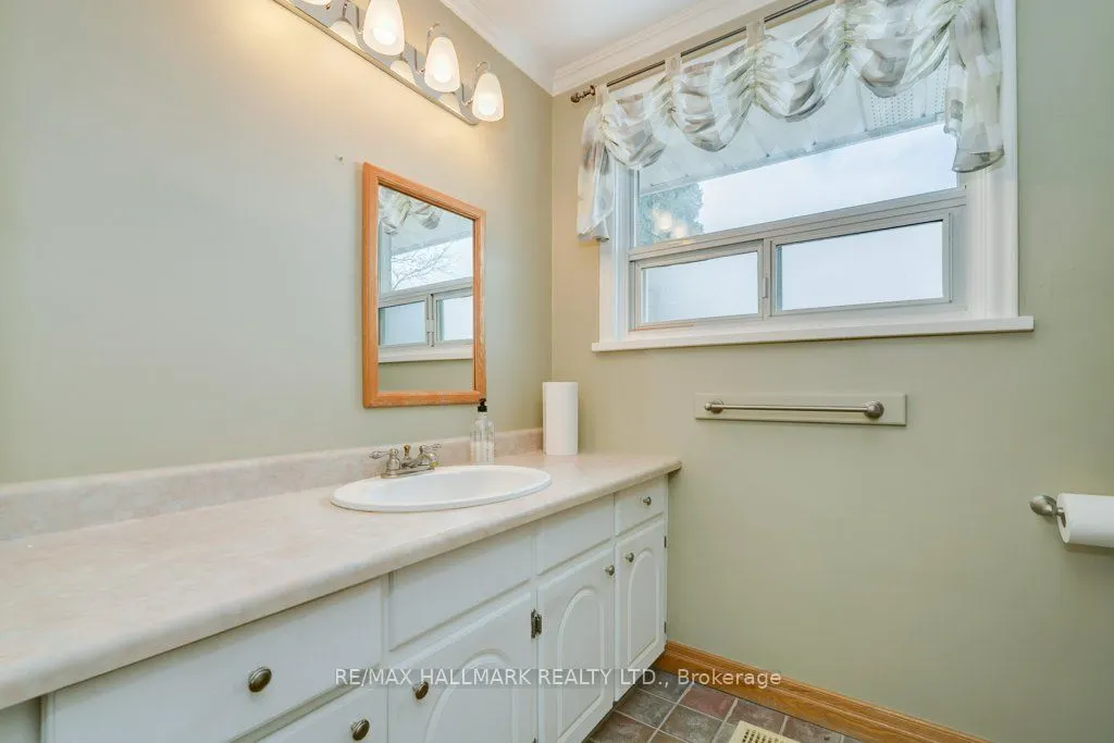 1 Marblehead Road