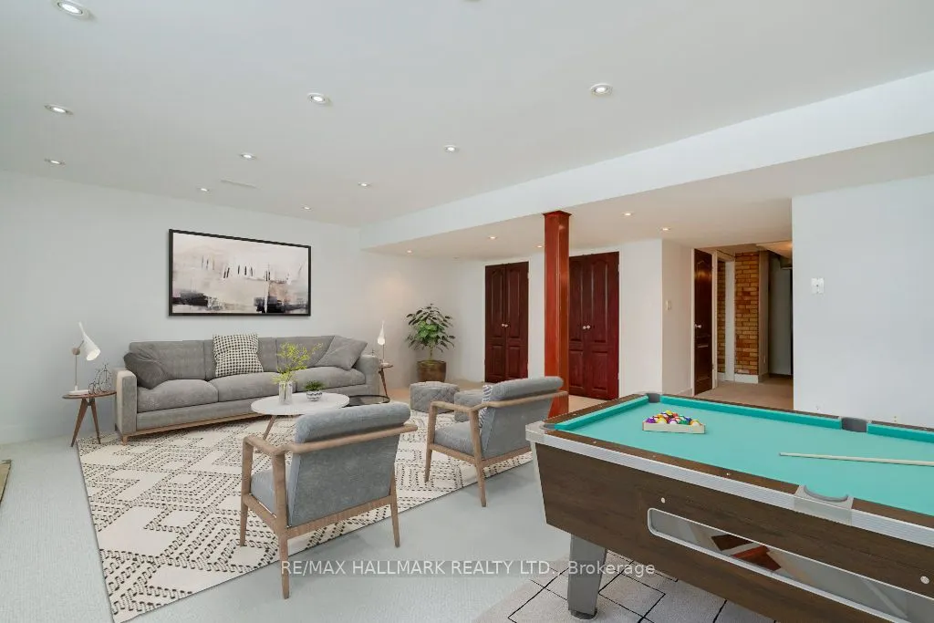 1 Marblehead Road