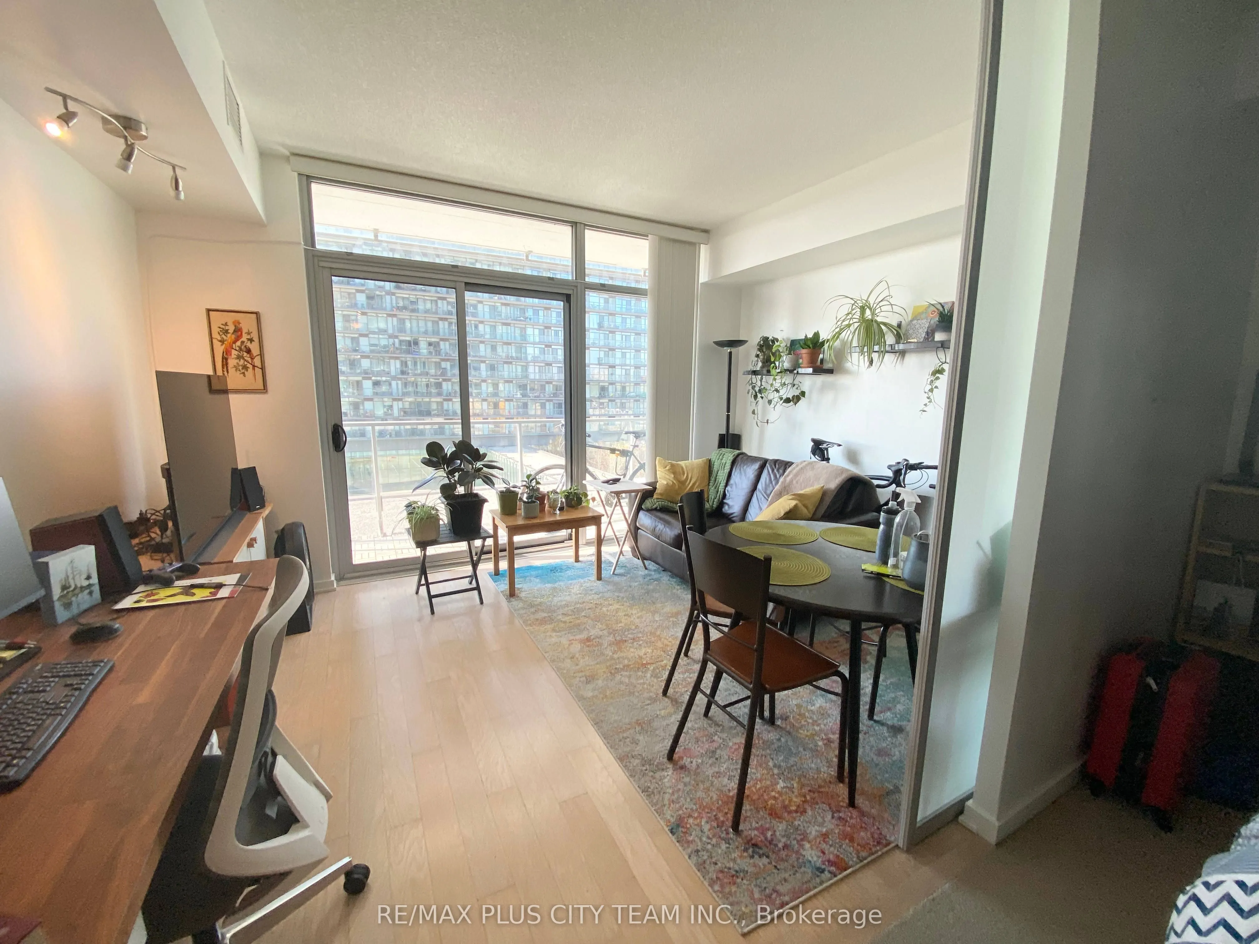 103 The Queensway, #506