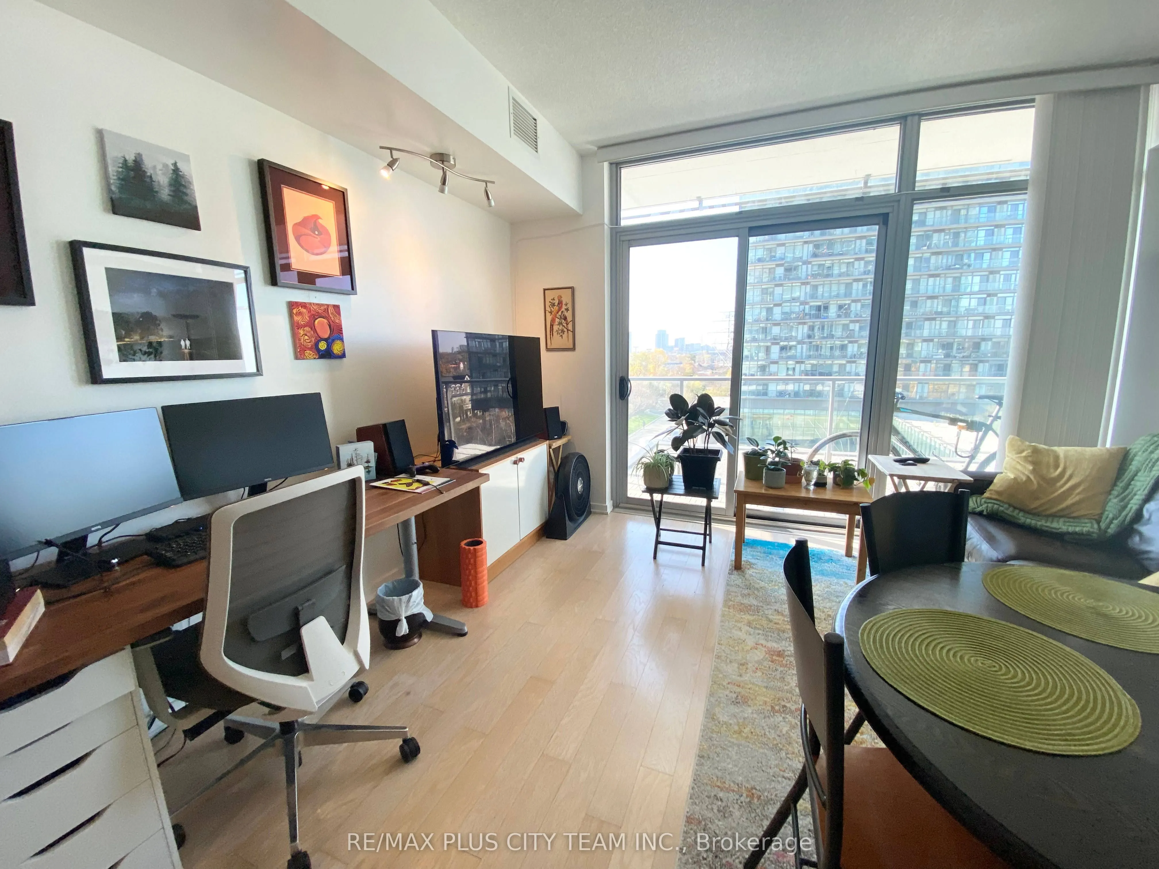 103 The Queensway, #506