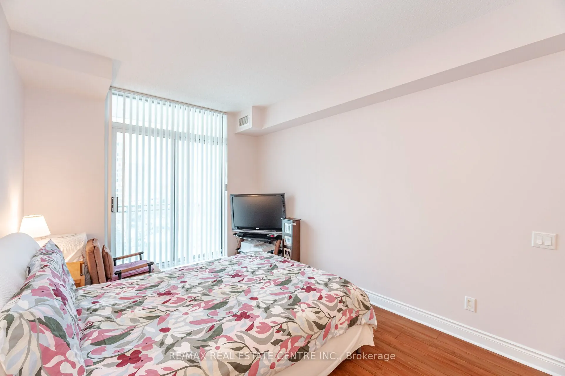 5 Marine Parade Drive #911