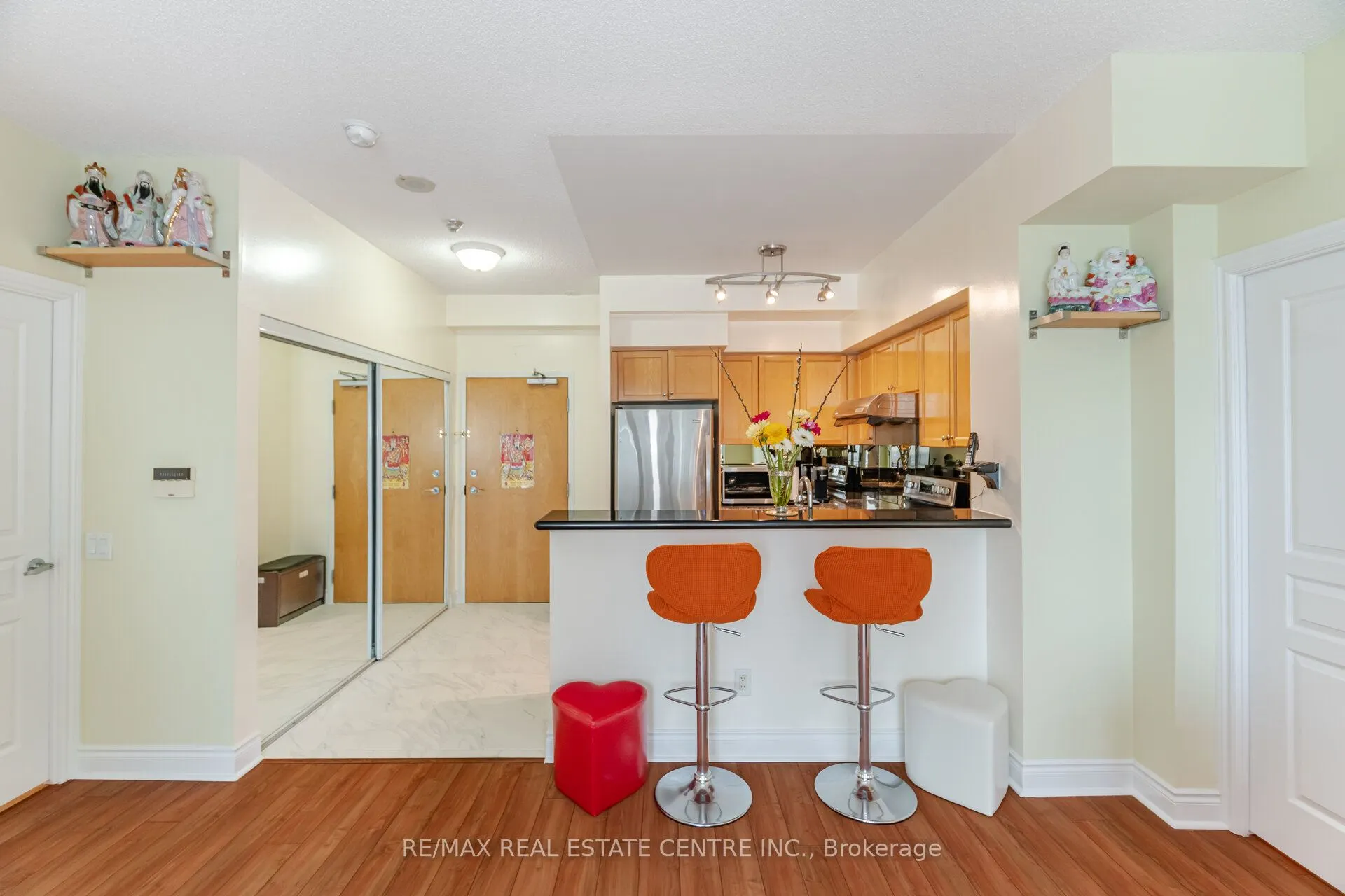 5 Marine Parade Drive #911