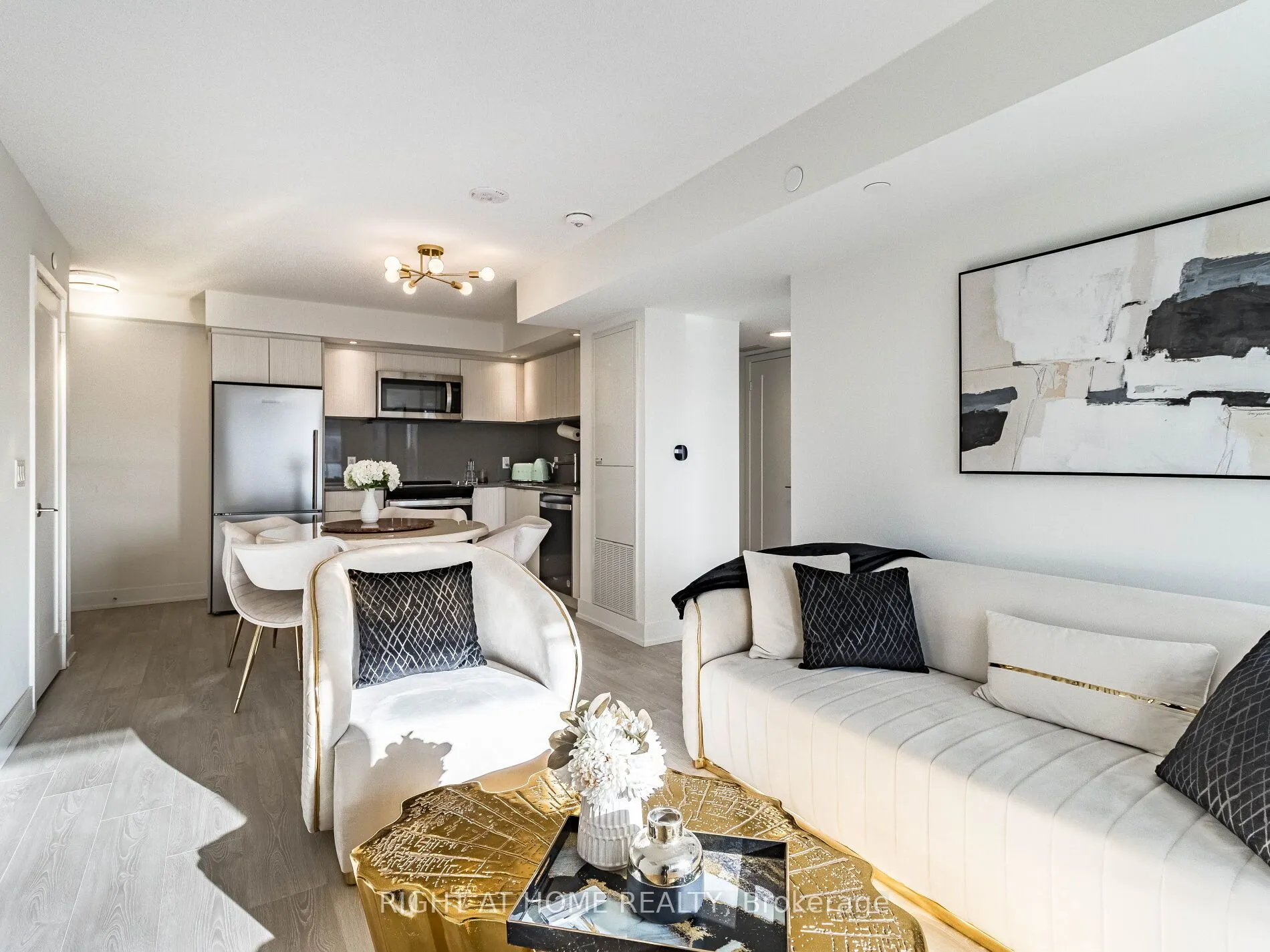 10 Eva Road, #1401