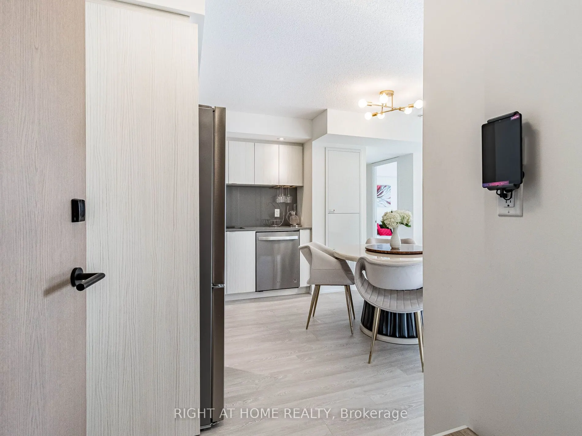 10 Eva Road, #1401