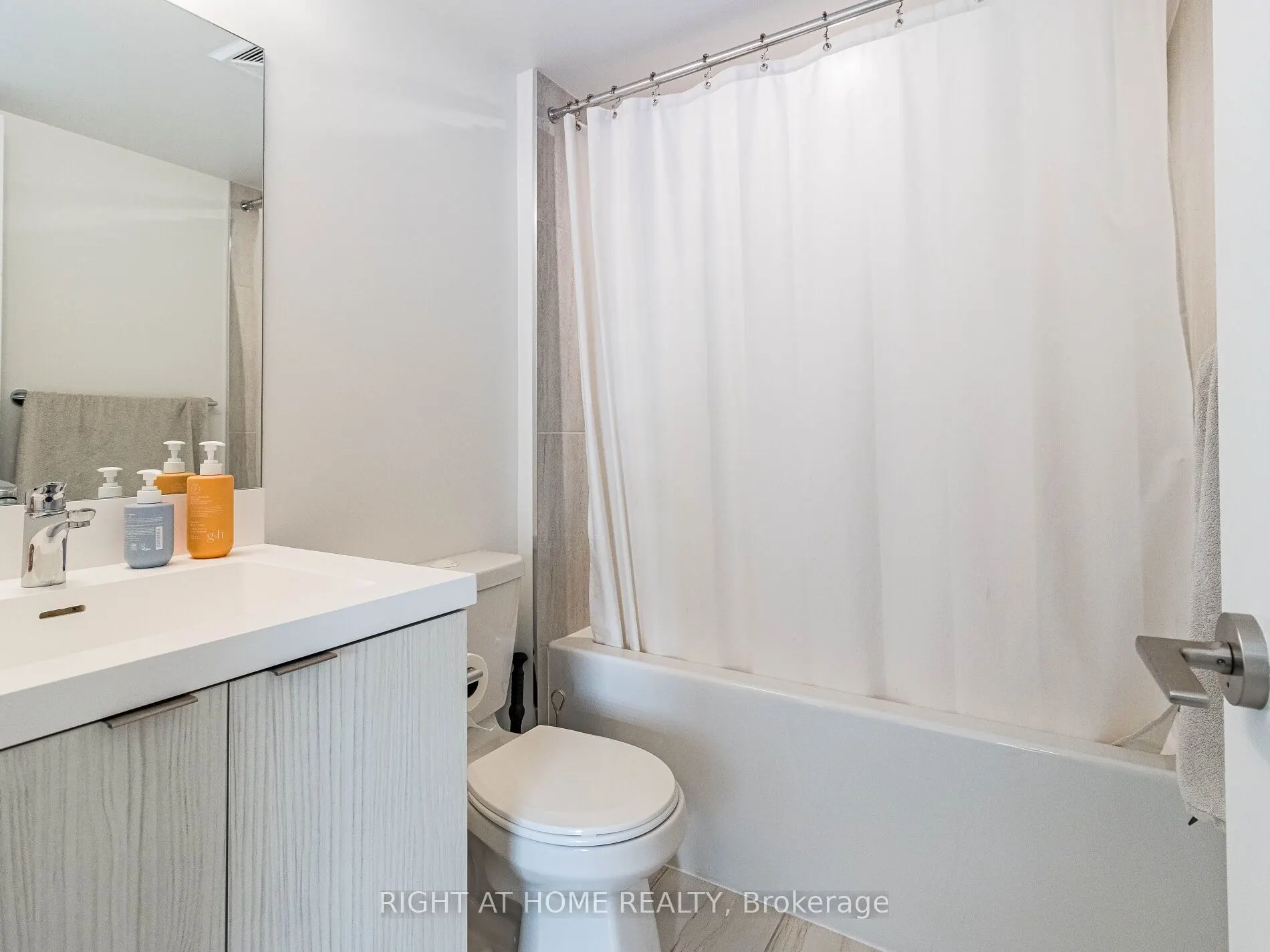 10 Eva Road, #1401