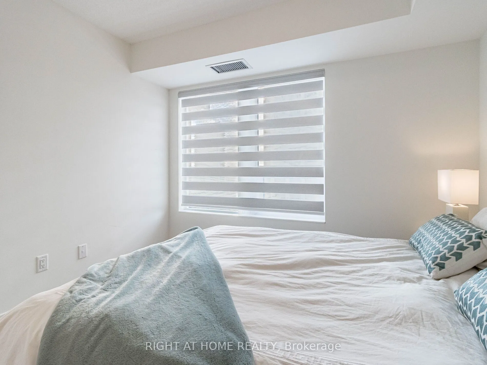 10 Eva Road, #1401