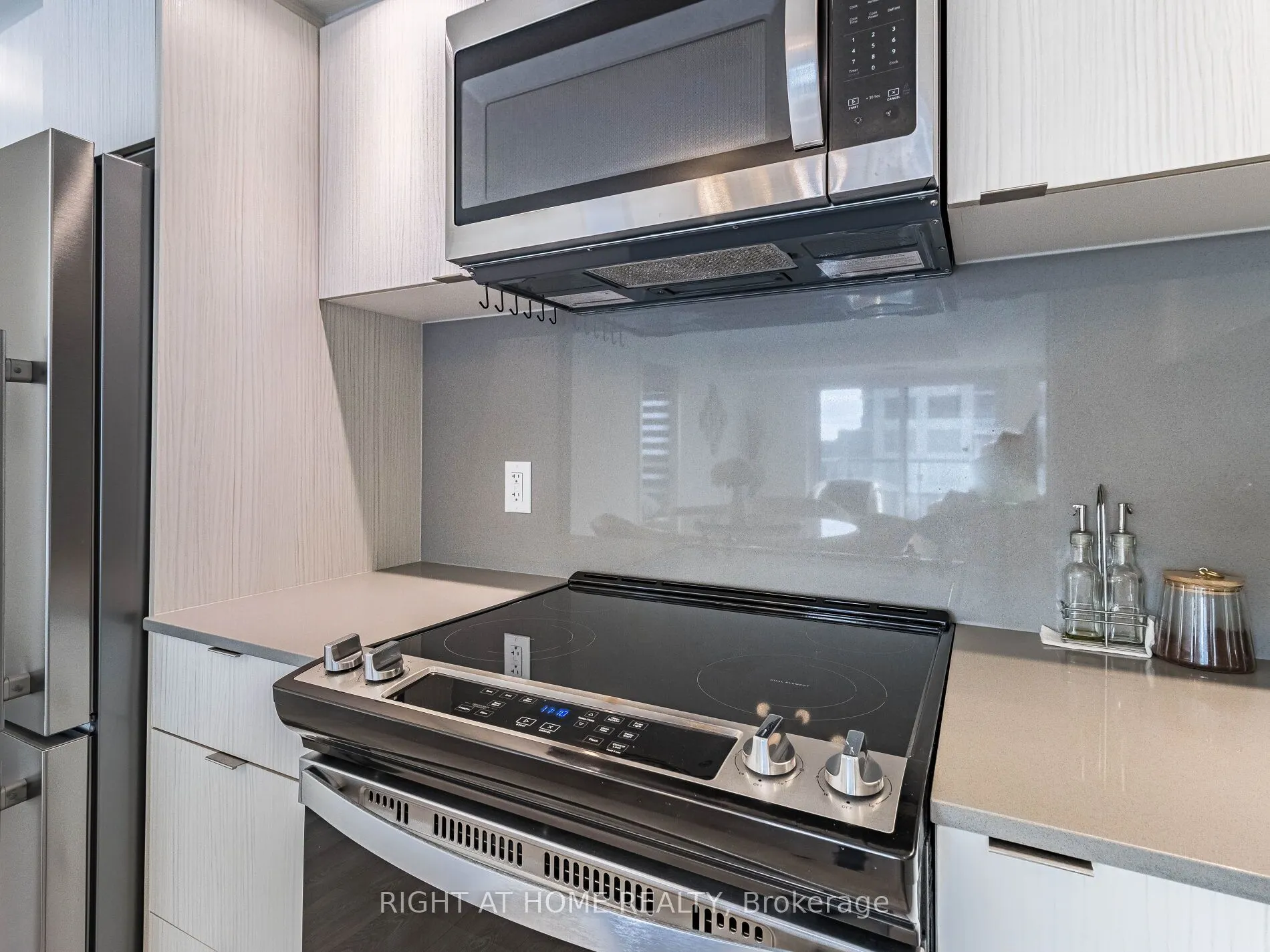 10 Eva Road, #1401