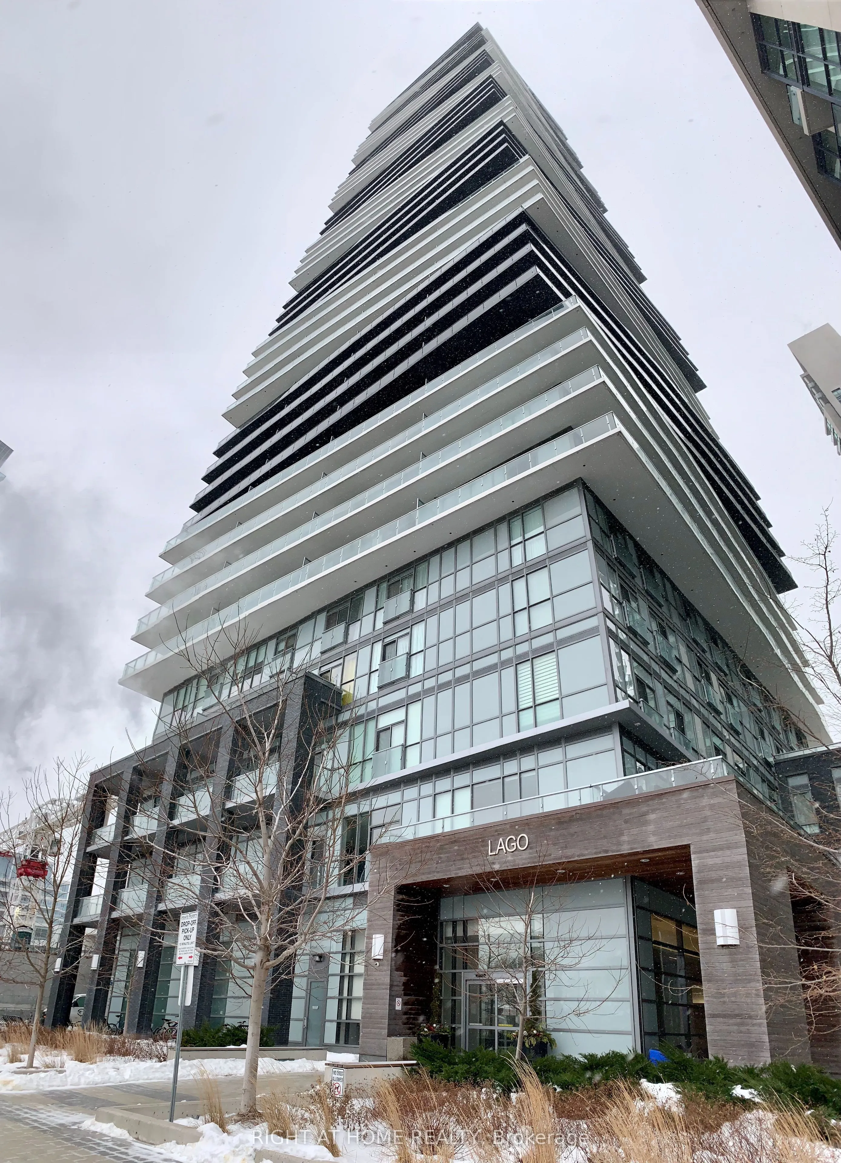 56 ANNIE CRAIG Drive, #1001