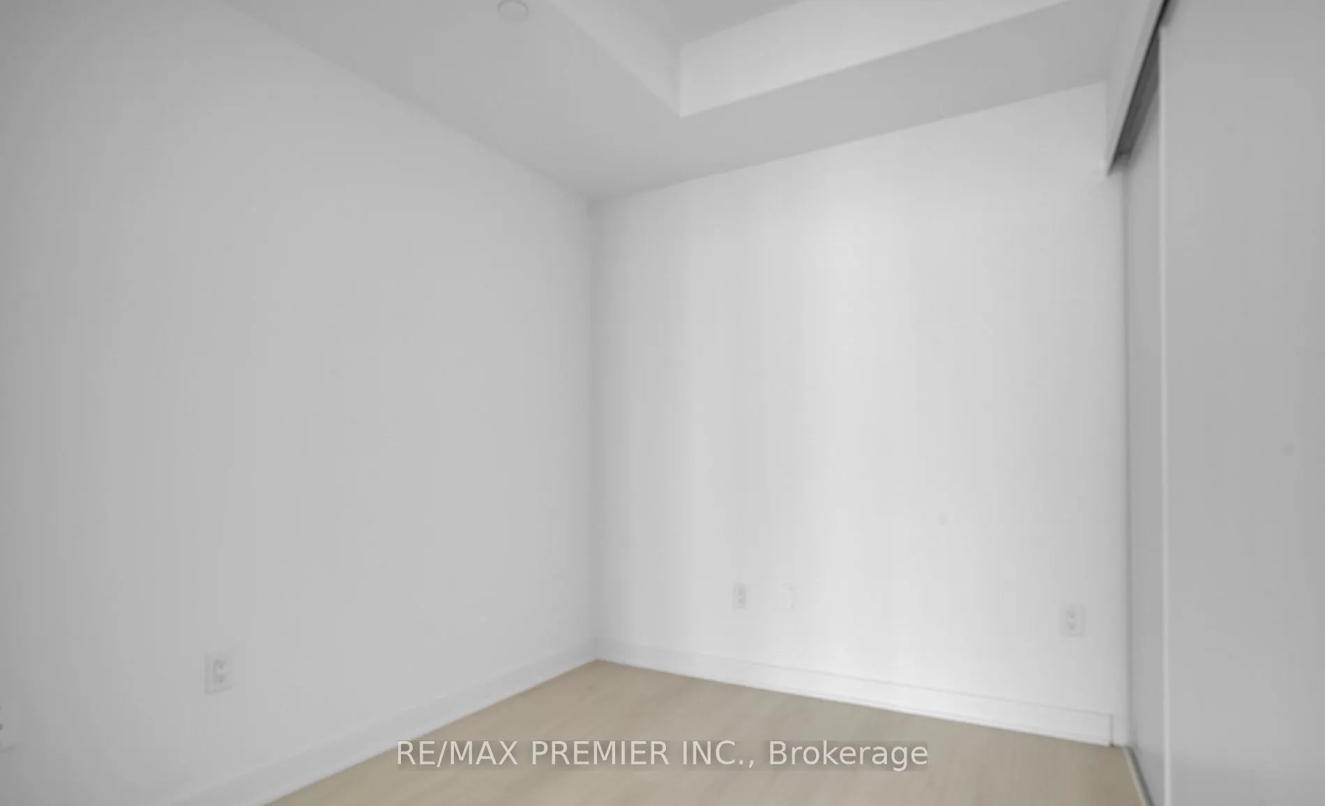 3900 Confederation Parkway #225