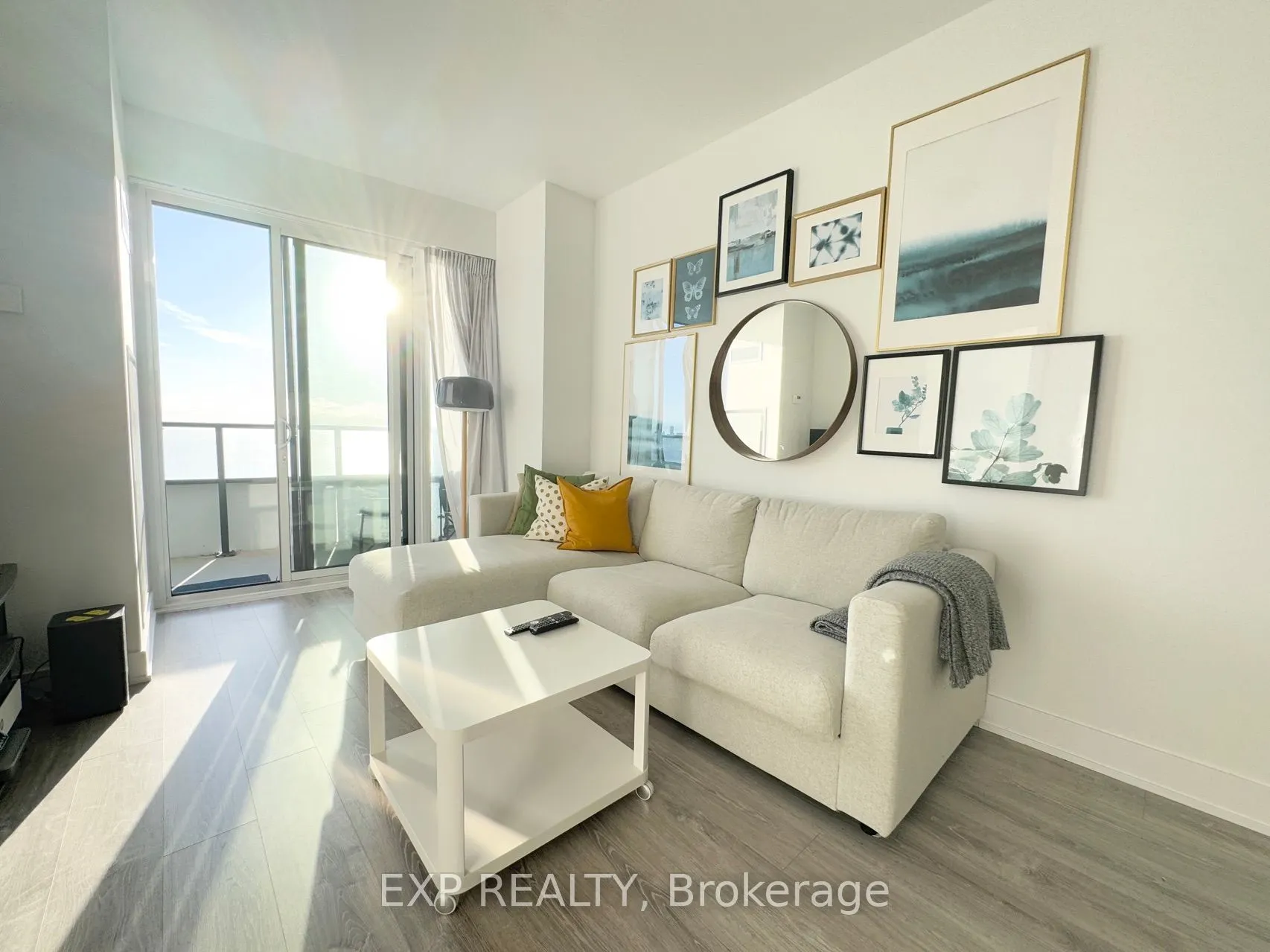 20 Shore Breeze Drive, #2808