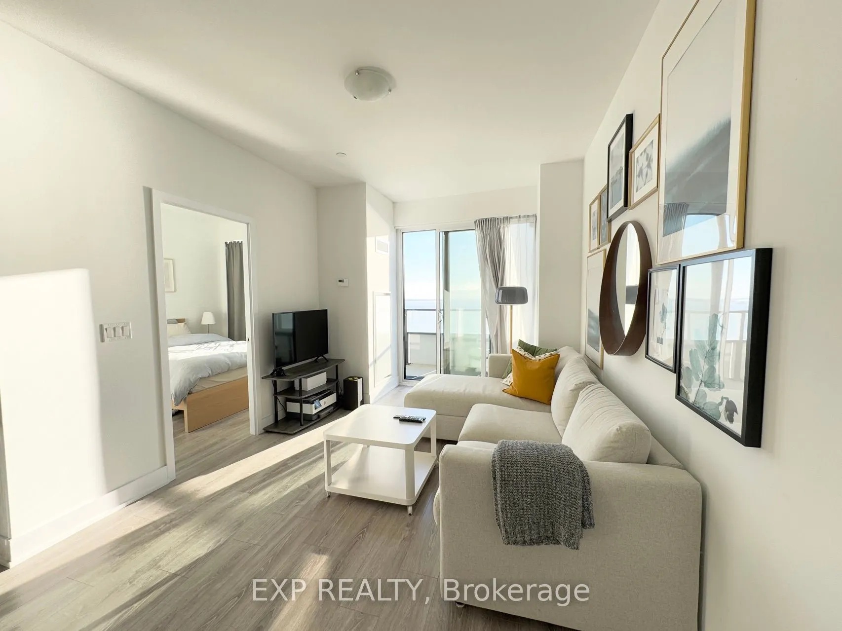 20 Shore Breeze Drive, #2808