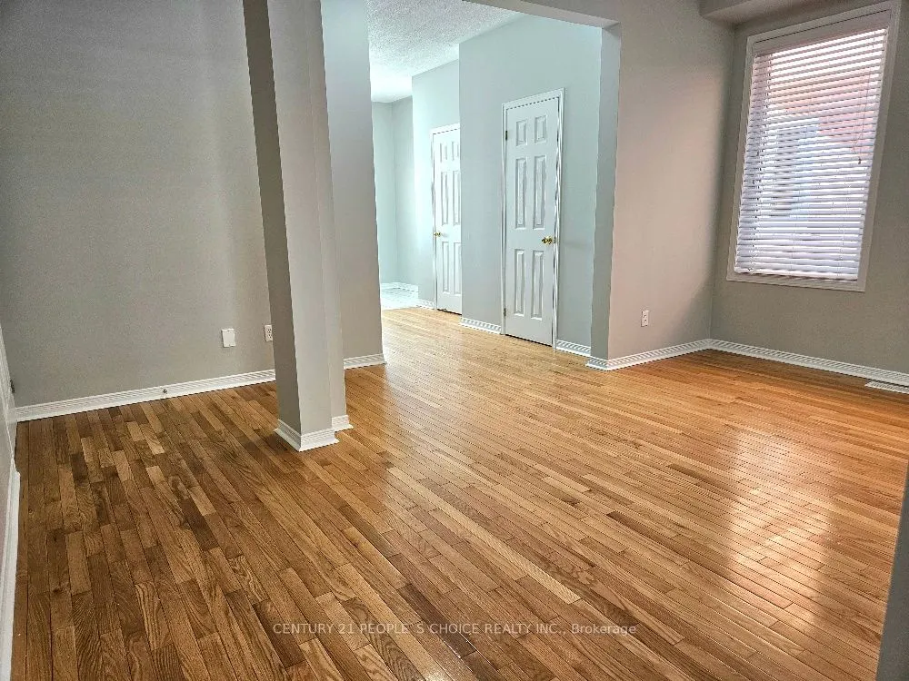 561 Lott Crescent