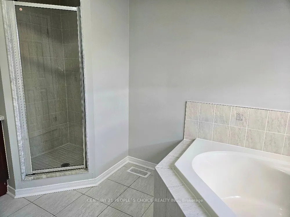 561 Lott Crescent