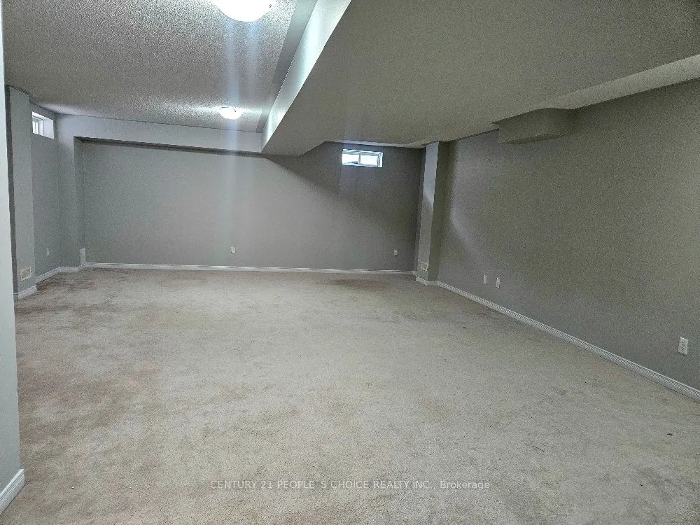 561 Lott Crescent
