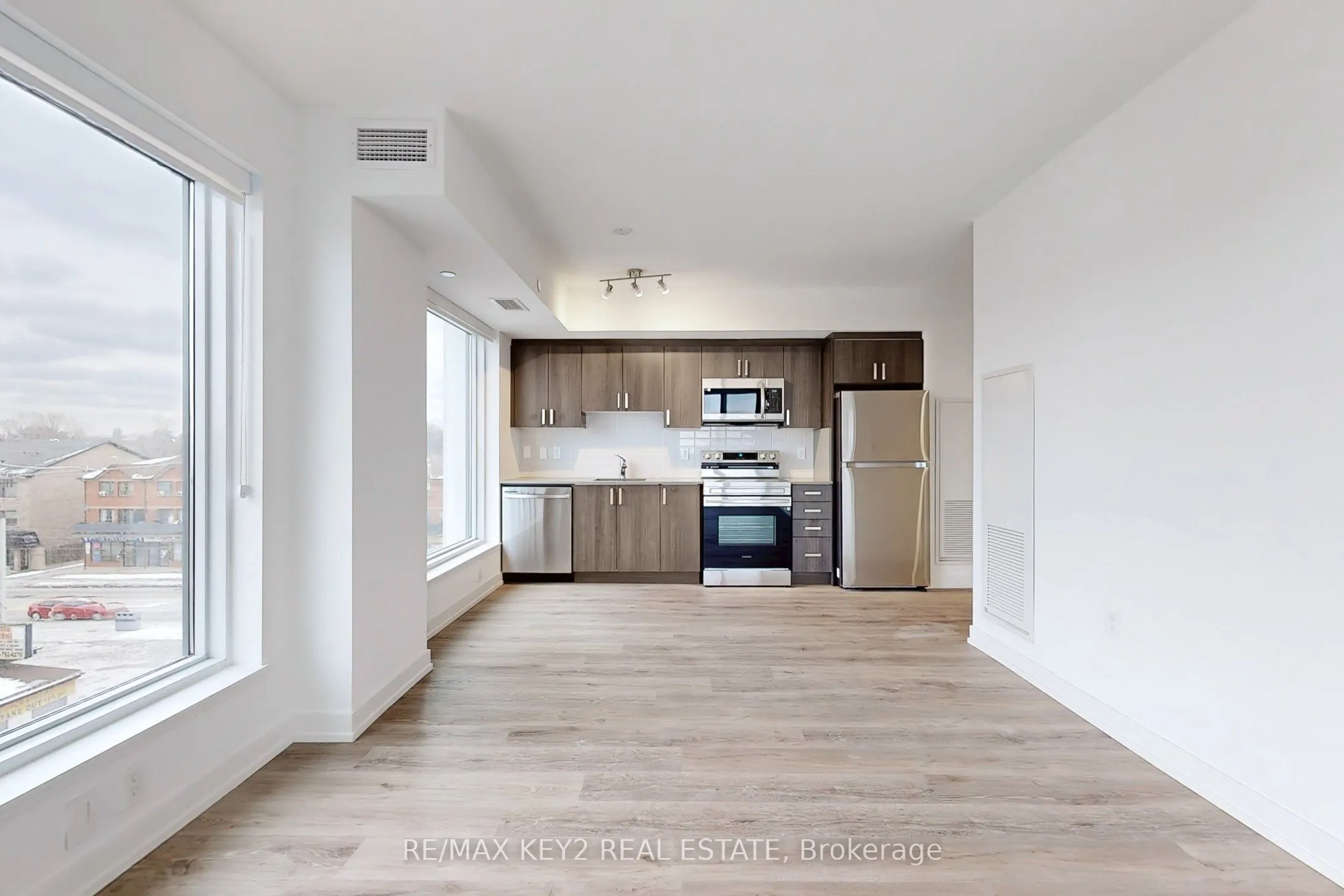 556 Marlee Avenue #425