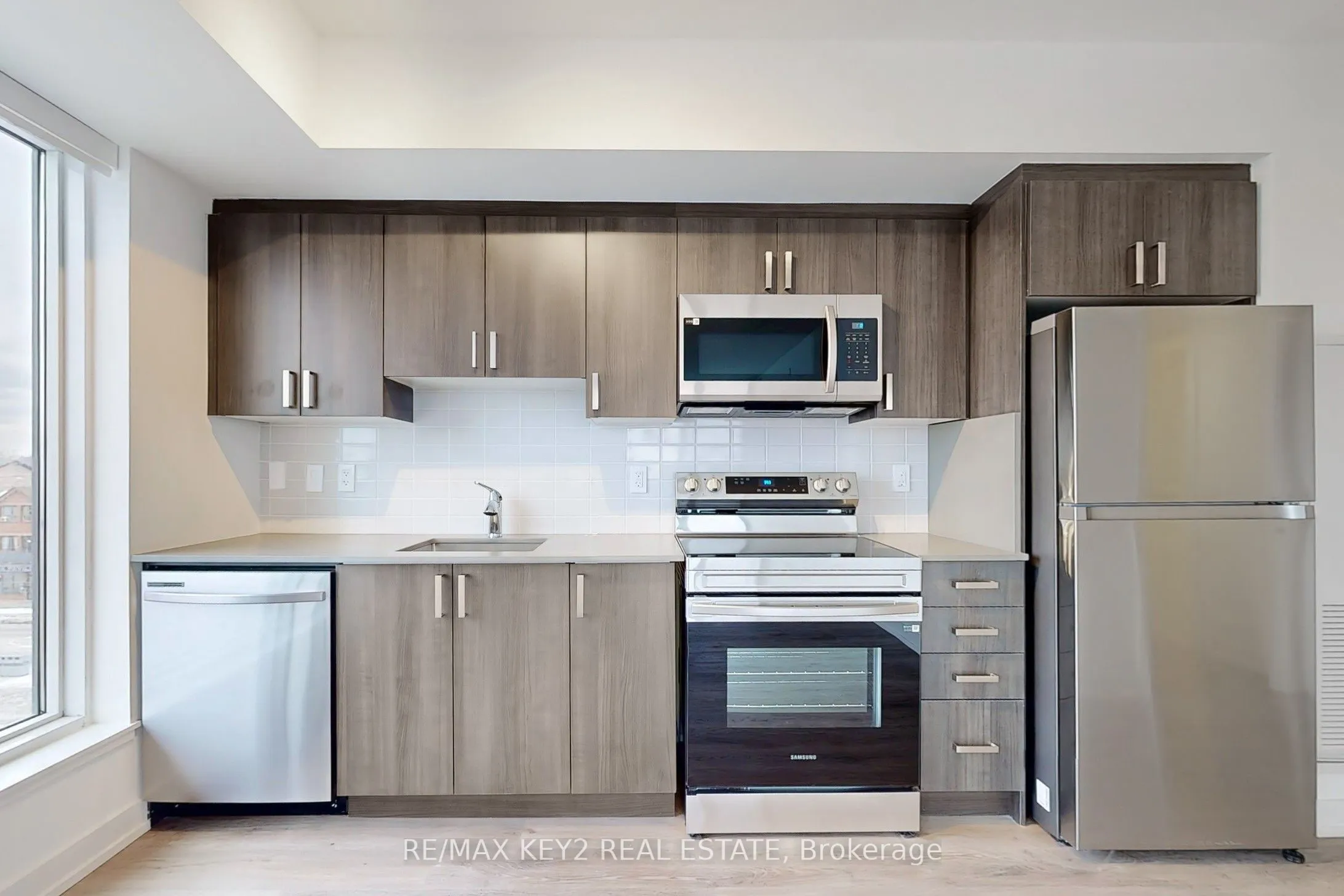 556 Marlee Avenue #425