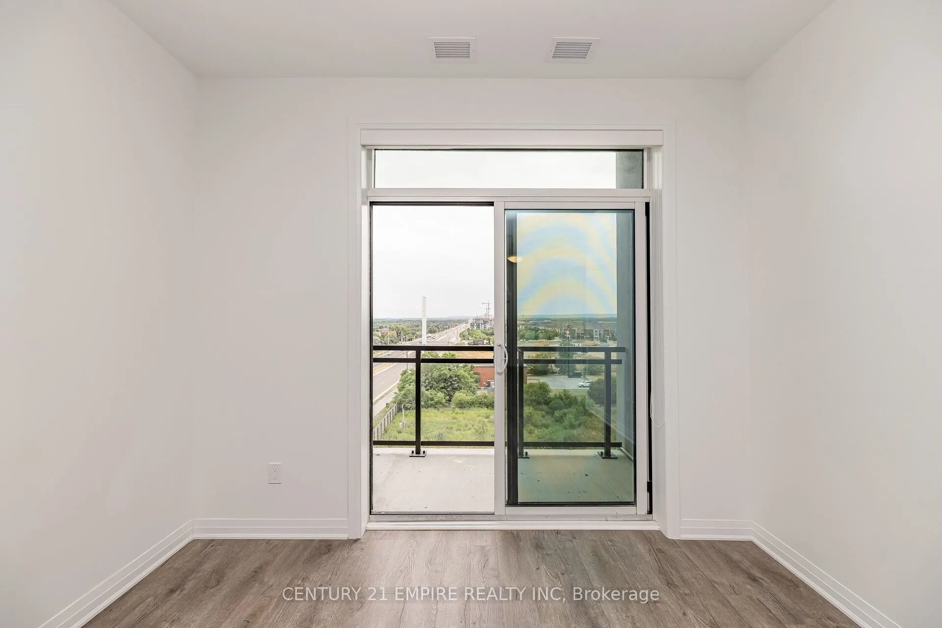 95 Dundas Street W, #503