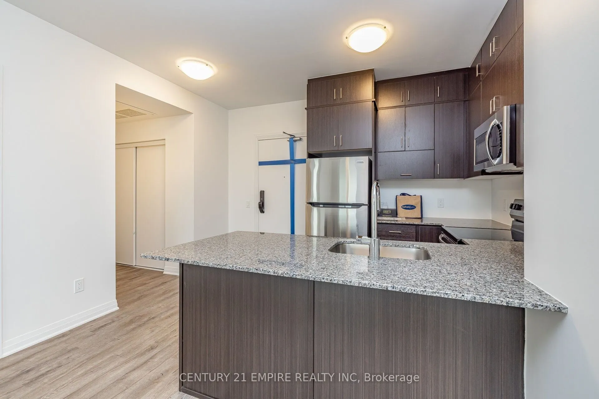 95 Dundas Street W, #503