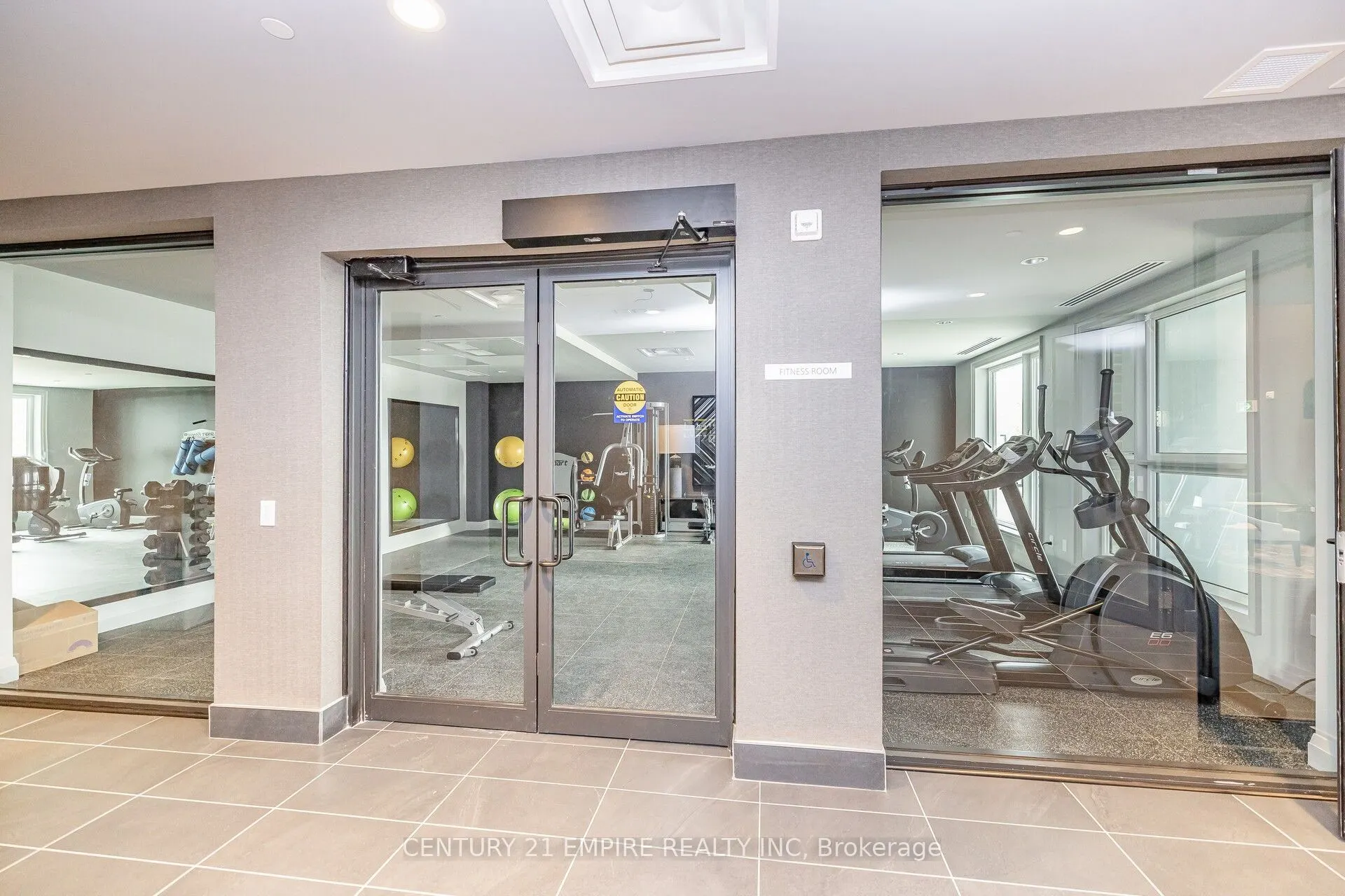 95 Dundas Street W, #503