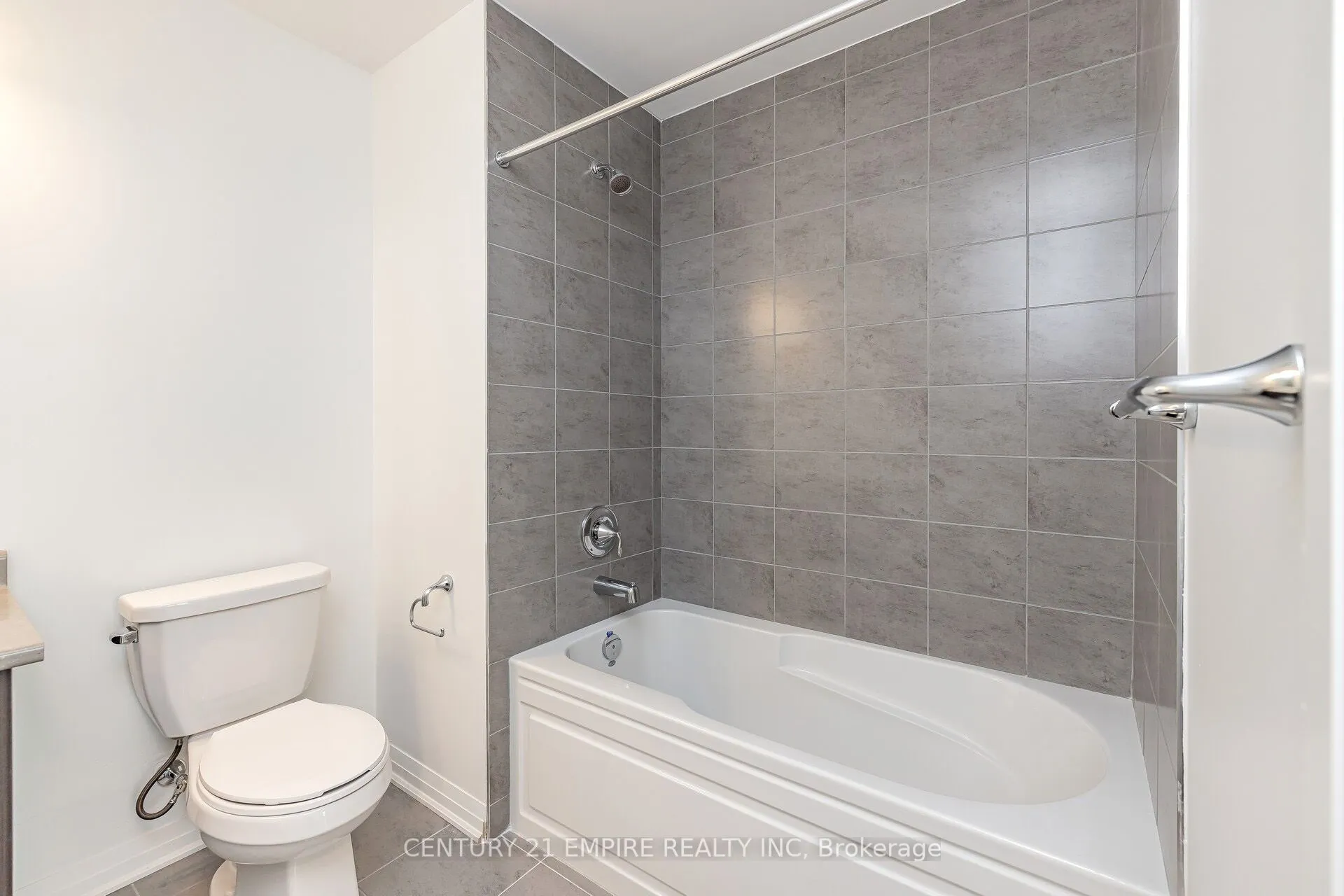 95 Dundas Street W, #503