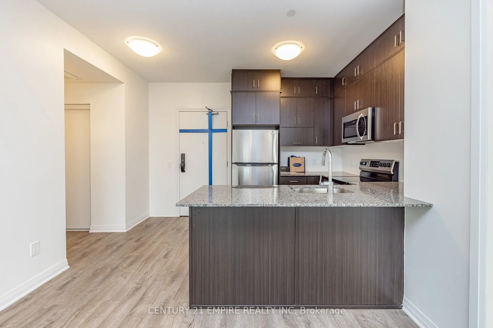 95 Dundas Street W, #503