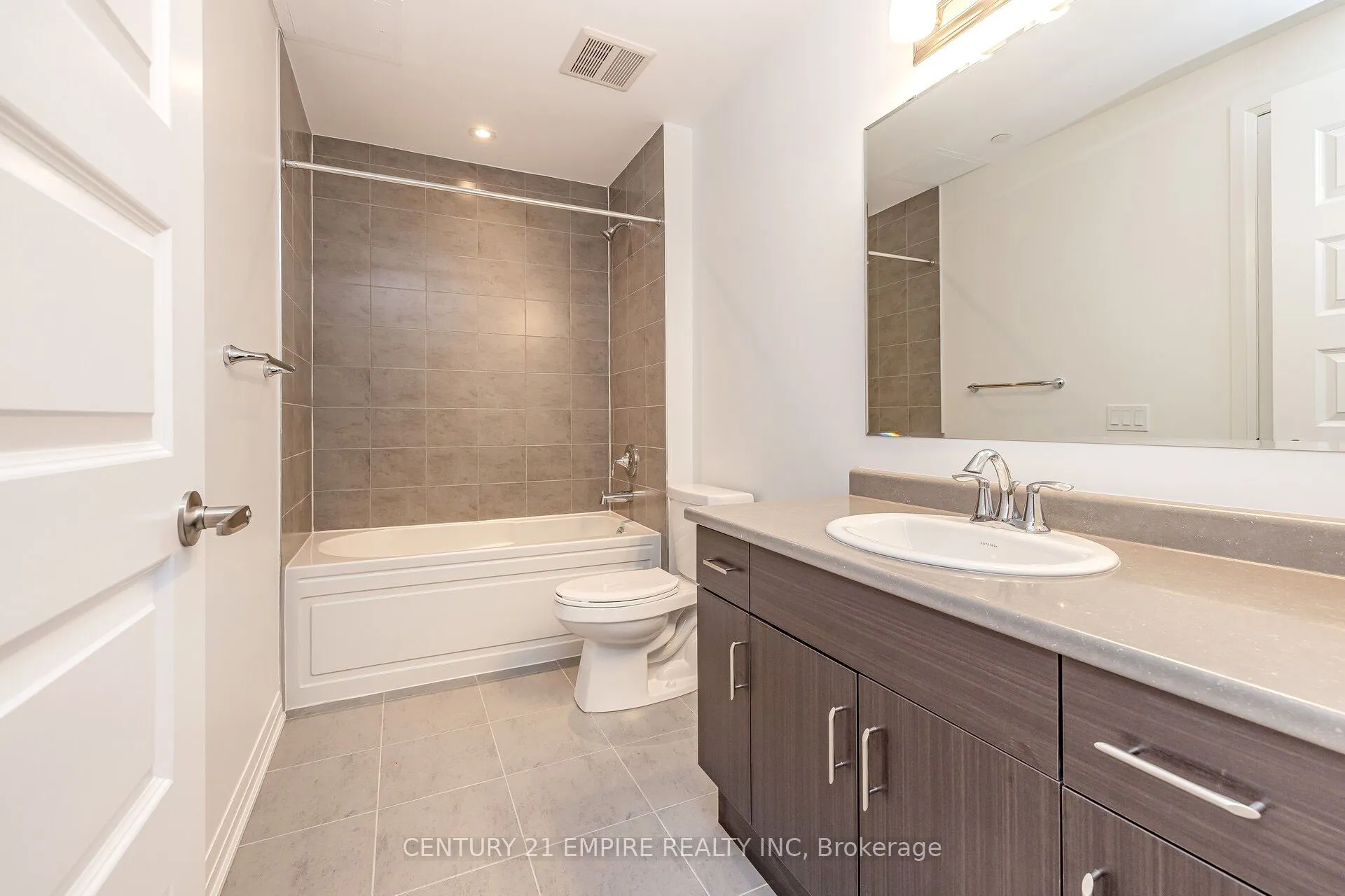 95 Dundas Street W, #503