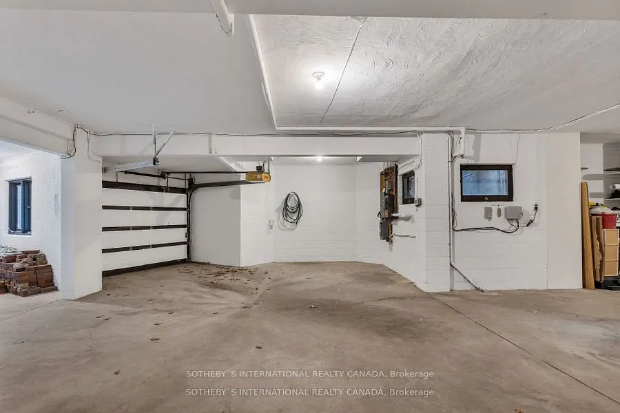 38 Edenbrook Hill