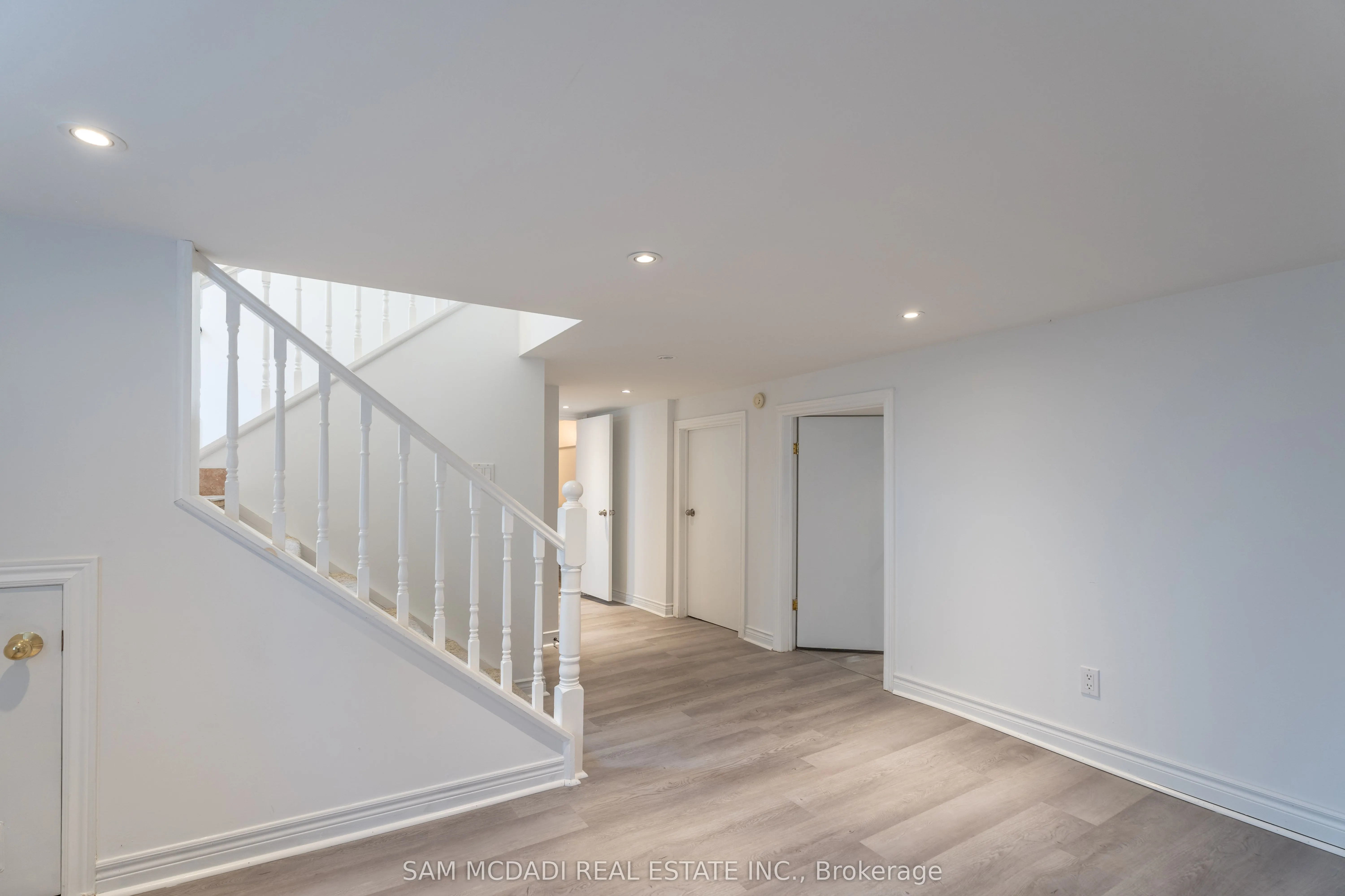 8 Wesley Crescent