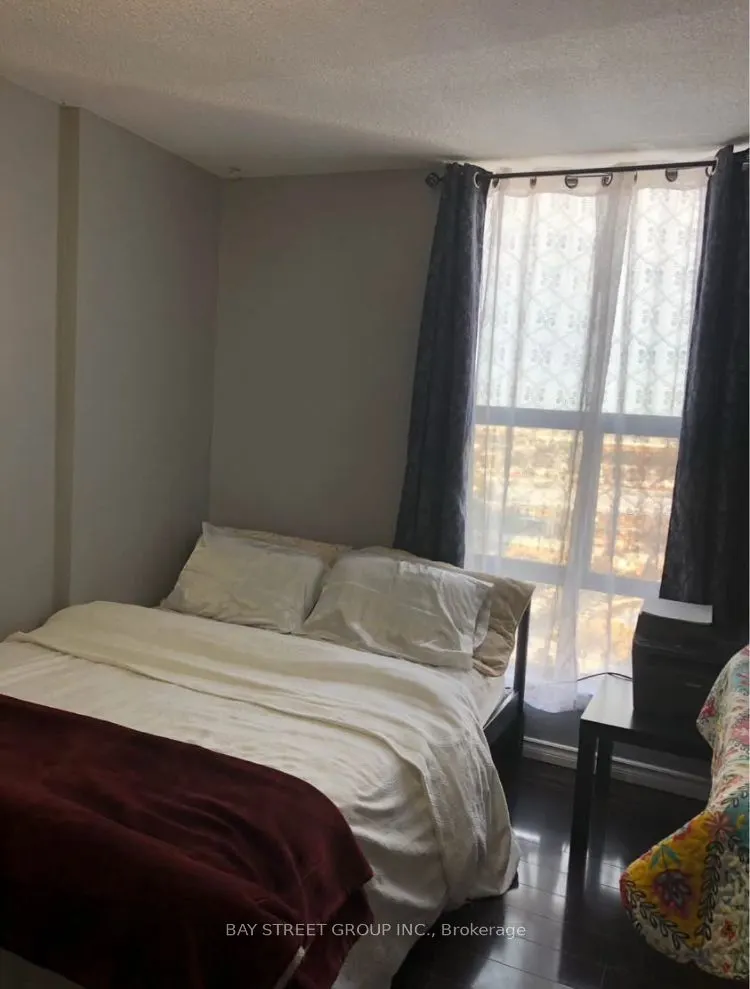 17 Knightsbridge Road, #1803