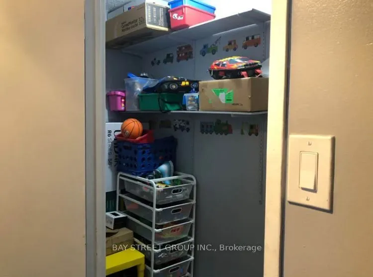 17 Knightsbridge Road, #1803